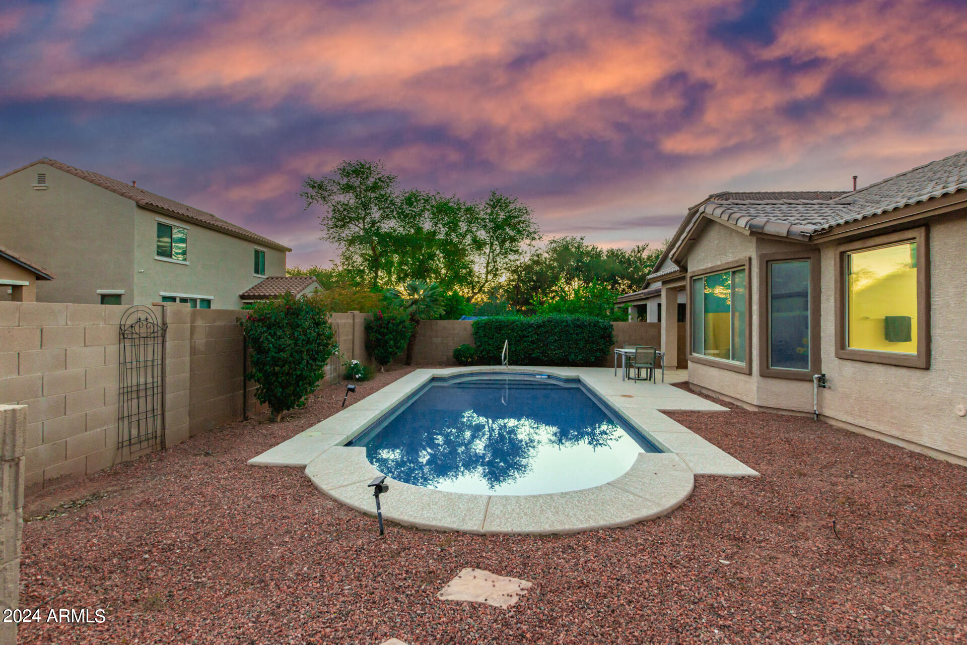 2339 W BEVERLY Road