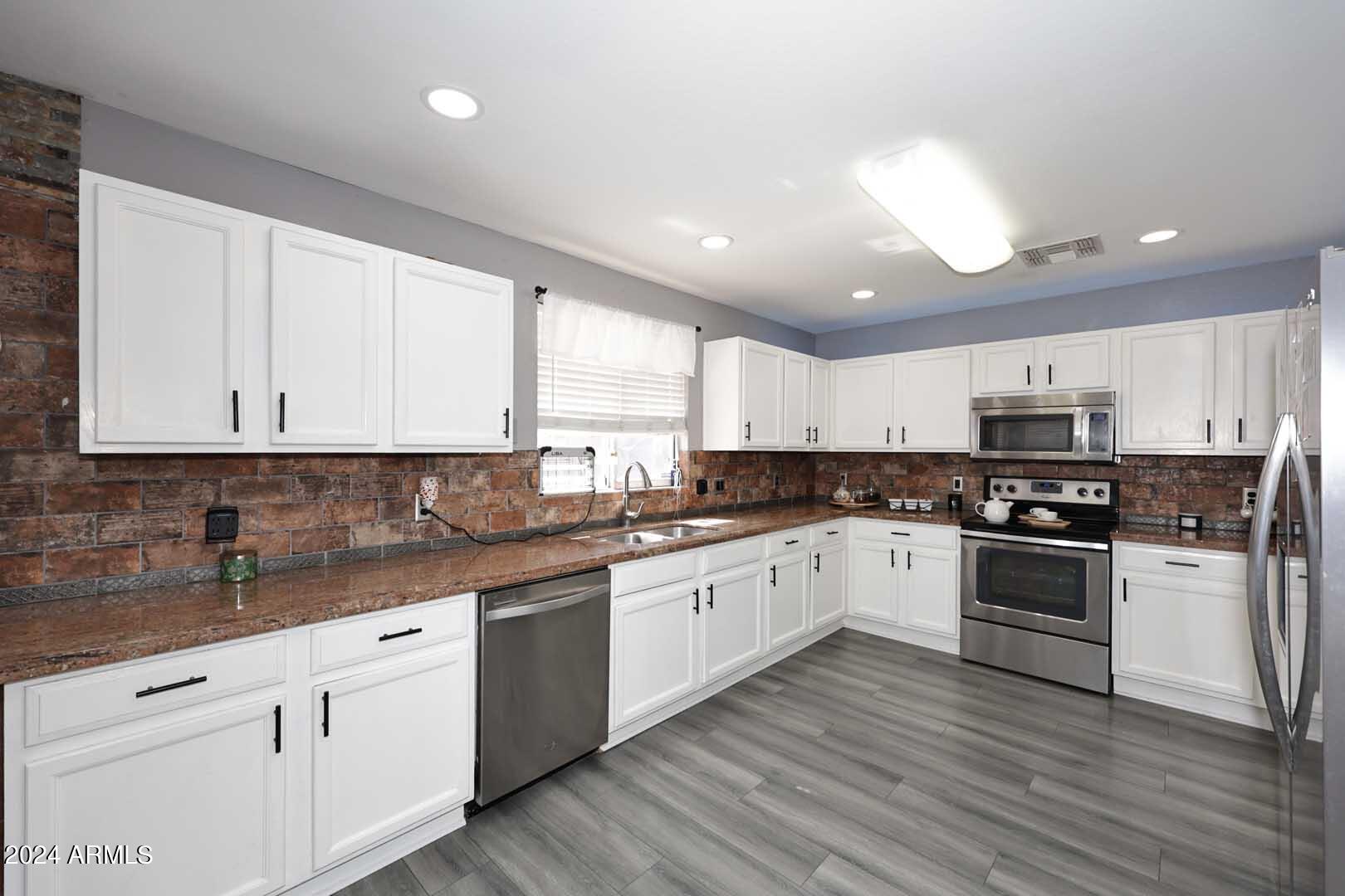 13006 N POPPY Street