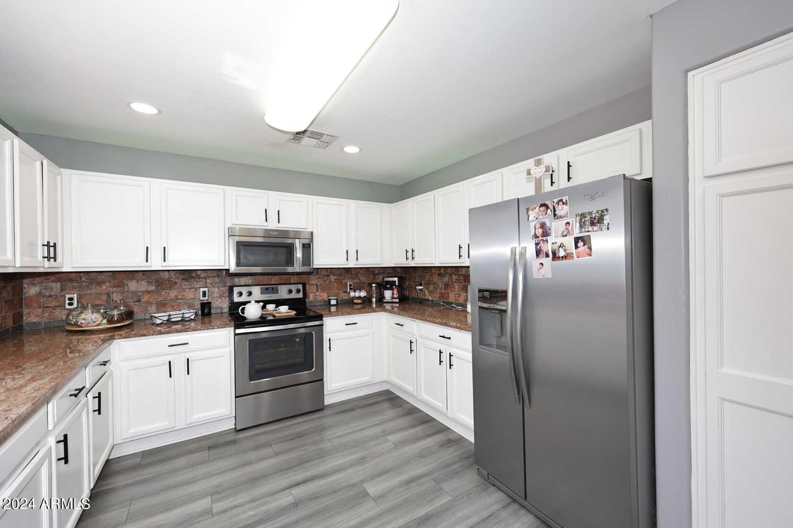 13006 N POPPY Street