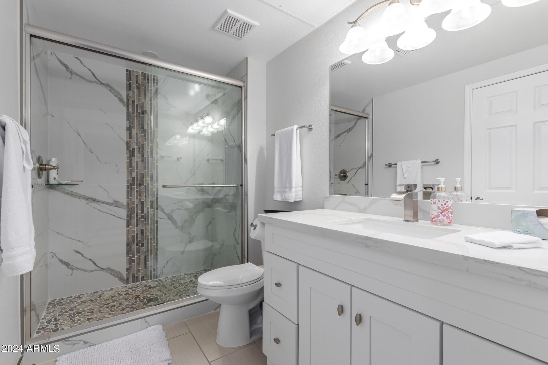 7009 E ACOMA Drive, 1105