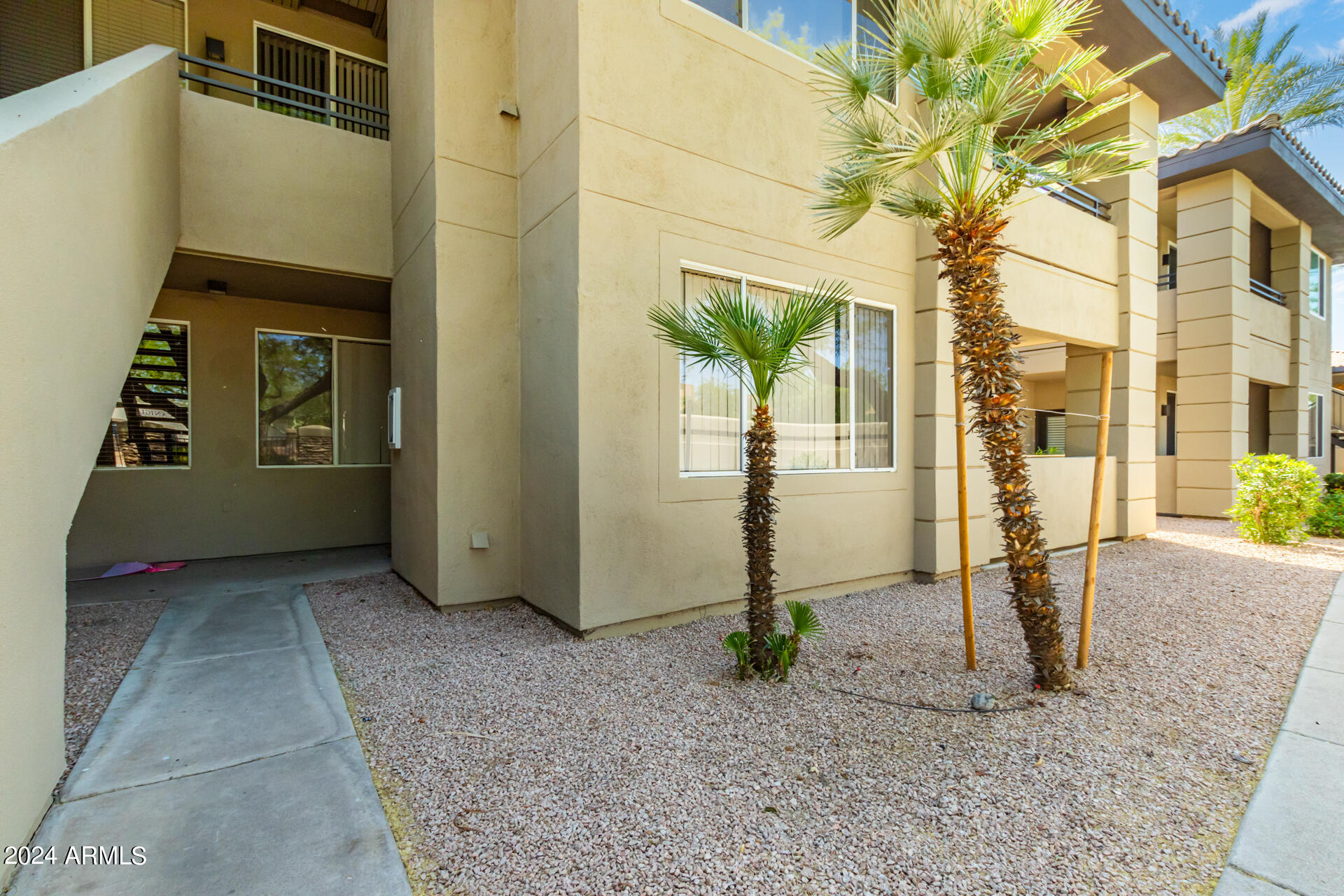 7009 E ACOMA Drive, 1105