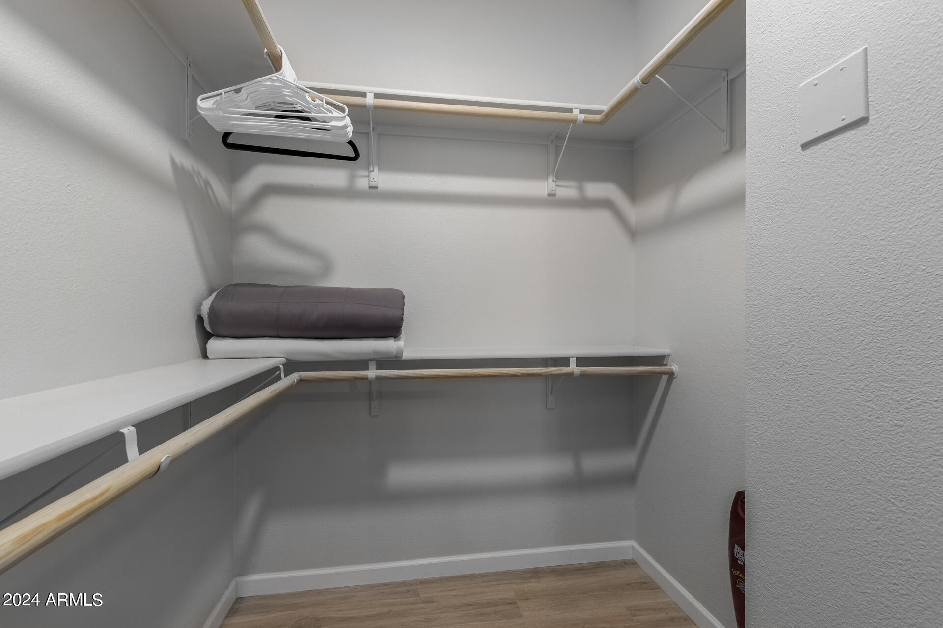 7009 E ACOMA Drive, 1105