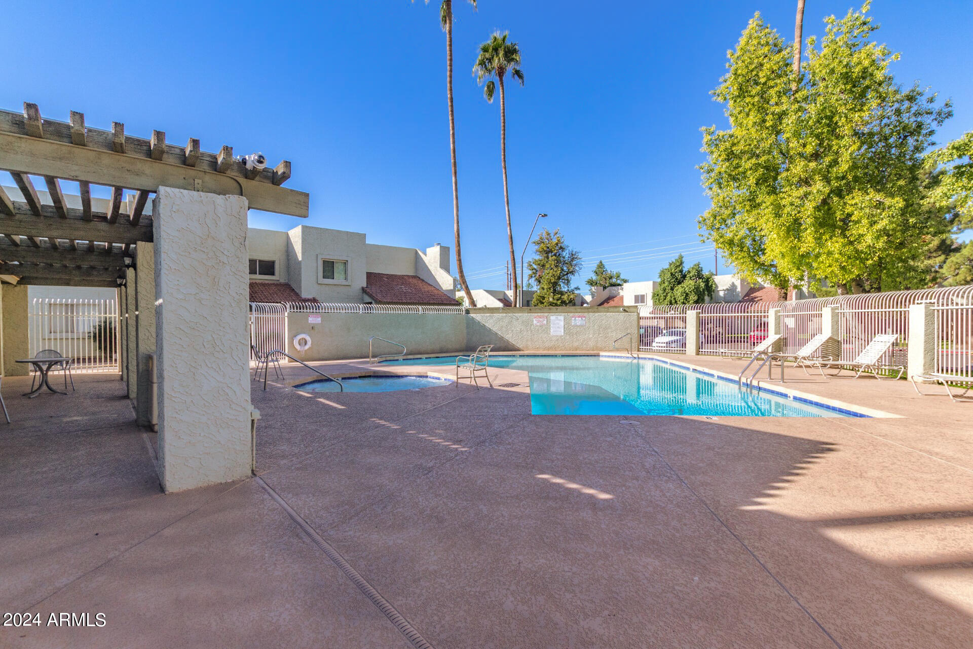 222 W BROWN Road, 49