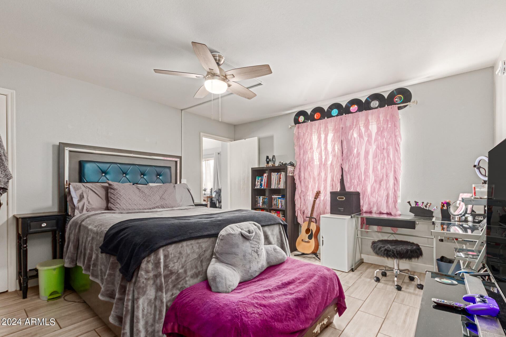 222 W BROWN Road, 49