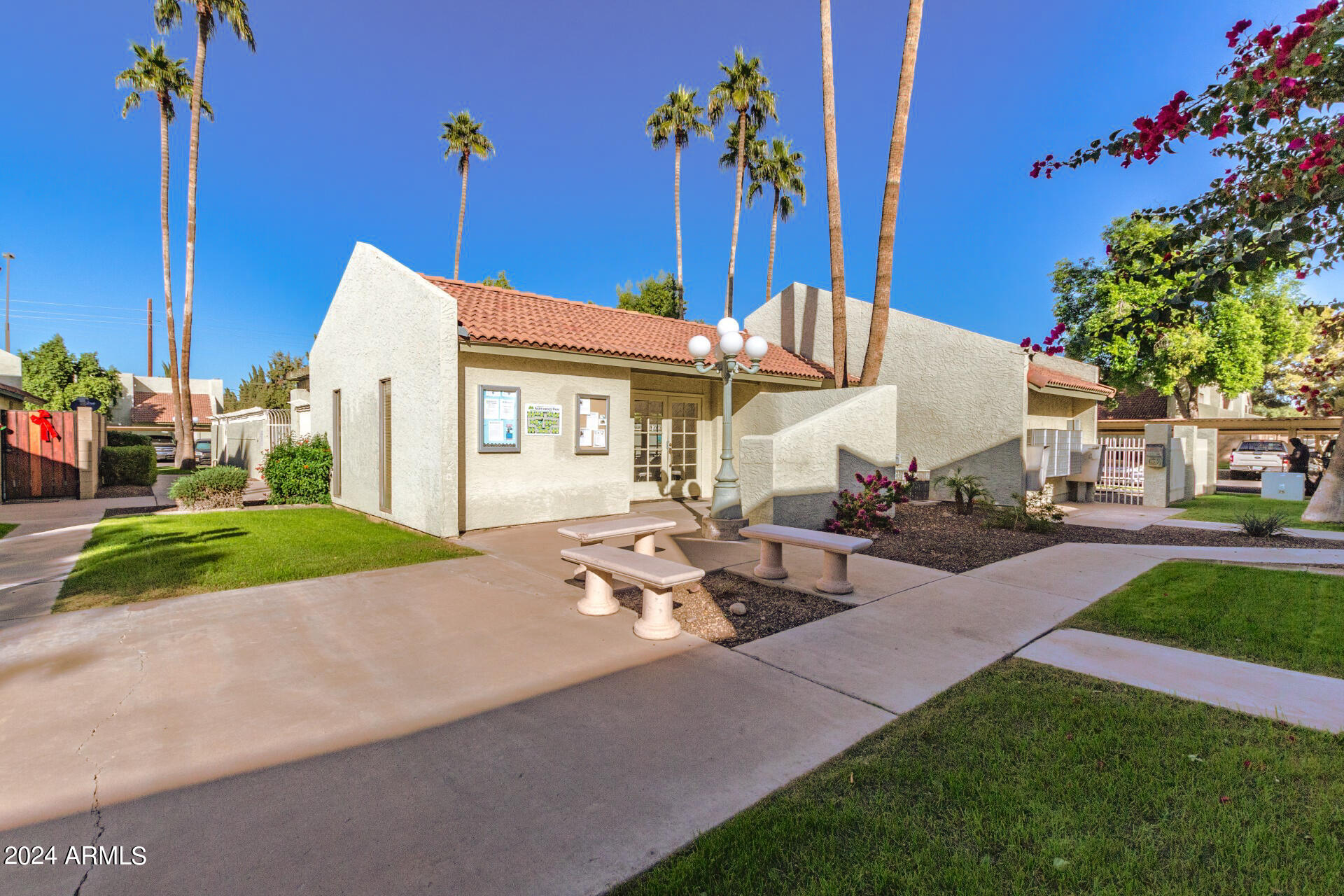 222 W BROWN Road, 49