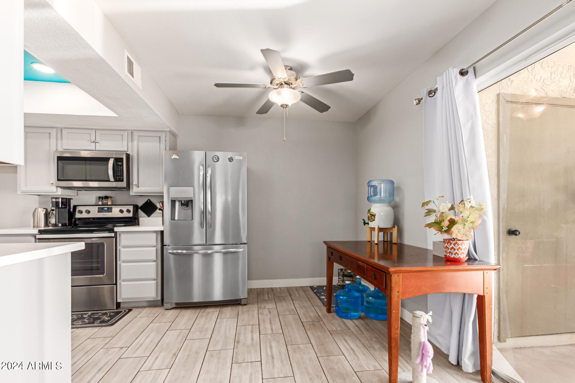 222 W BROWN Road, 49