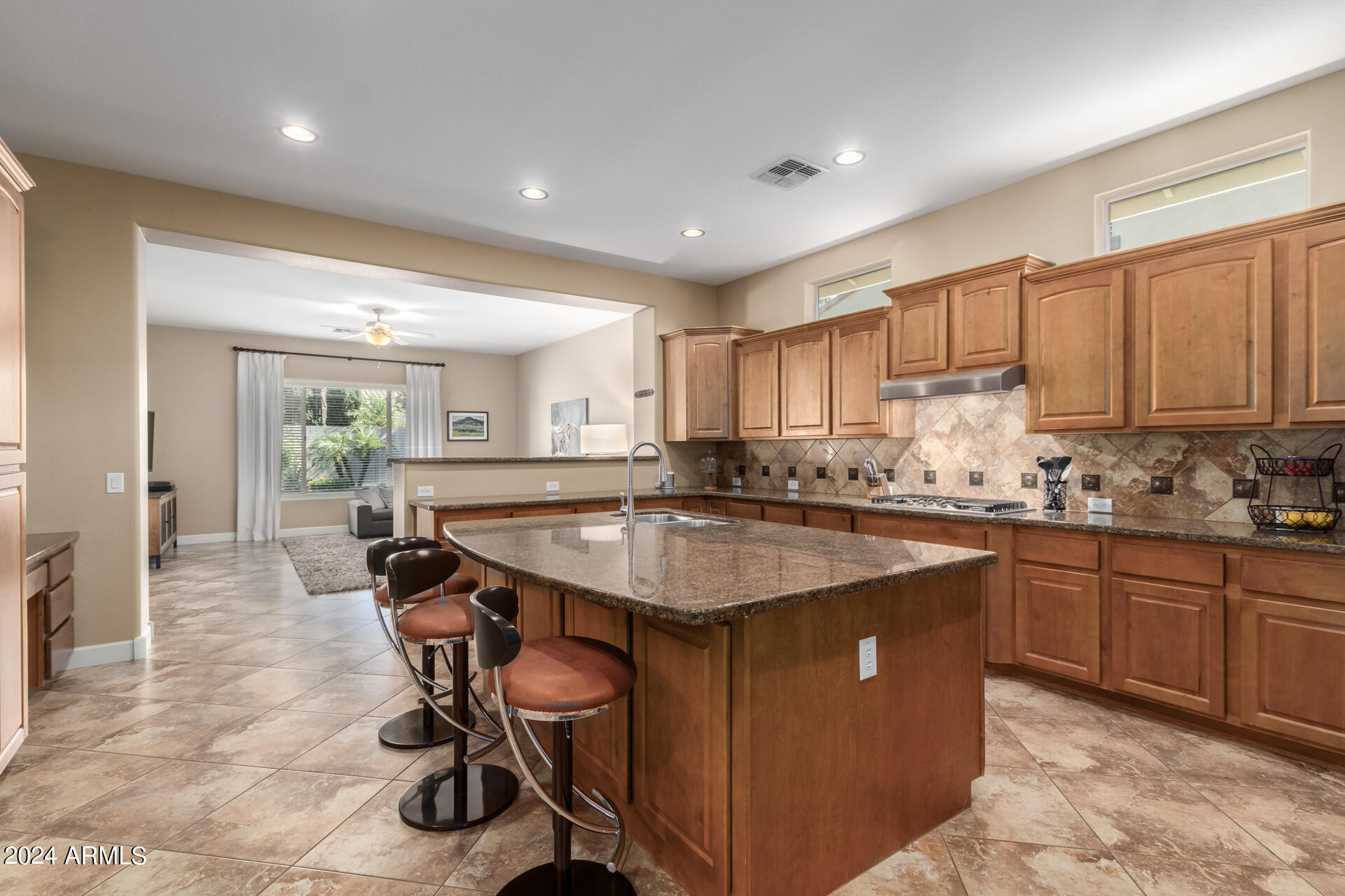 3957 E BEECHNUT Place