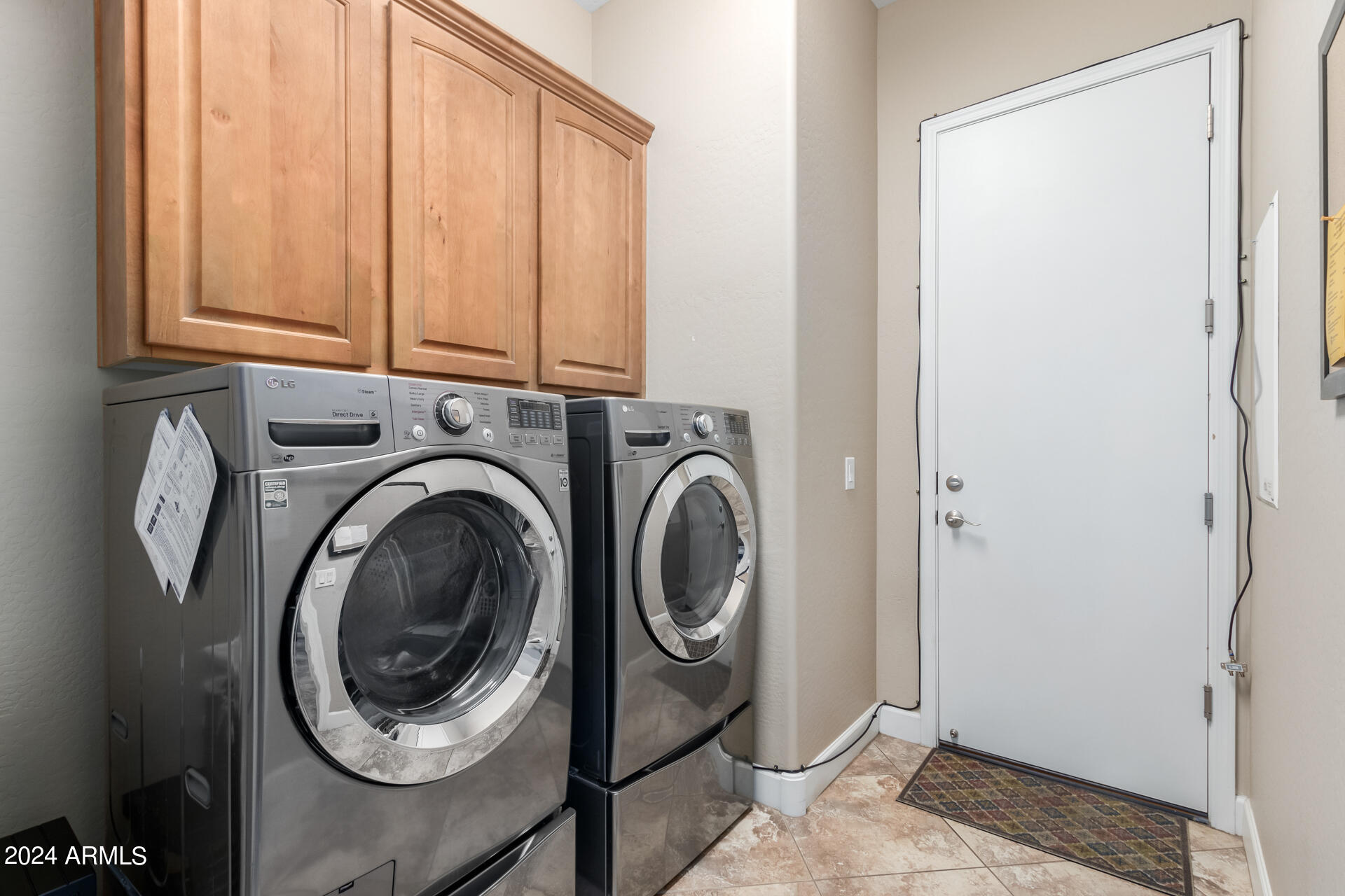 3957 E BEECHNUT Place