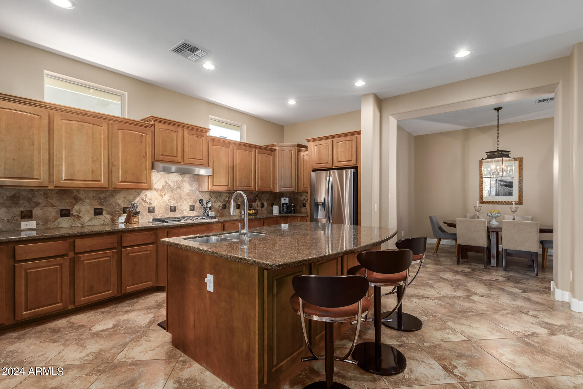 3957 E BEECHNUT Place