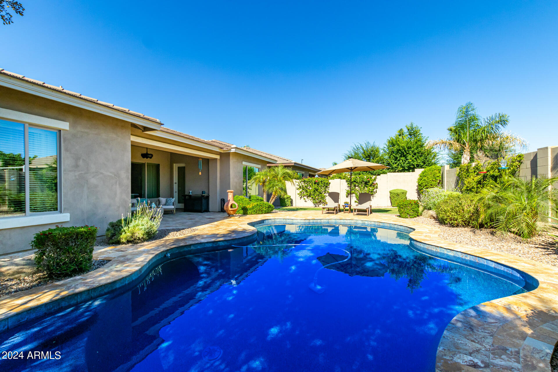 3957 E BEECHNUT Place