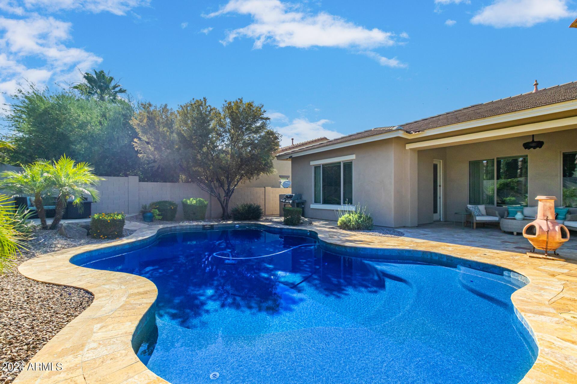 3957 E BEECHNUT Place