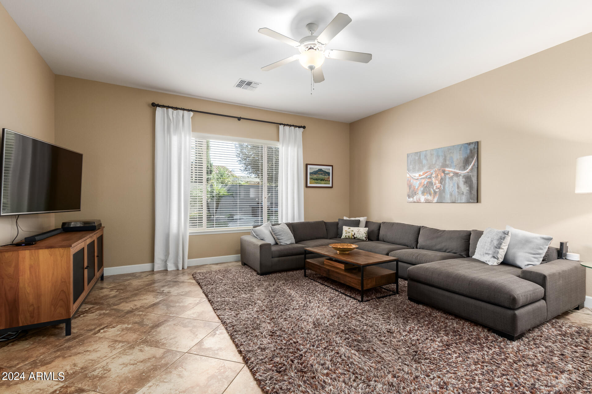 3957 E BEECHNUT Place