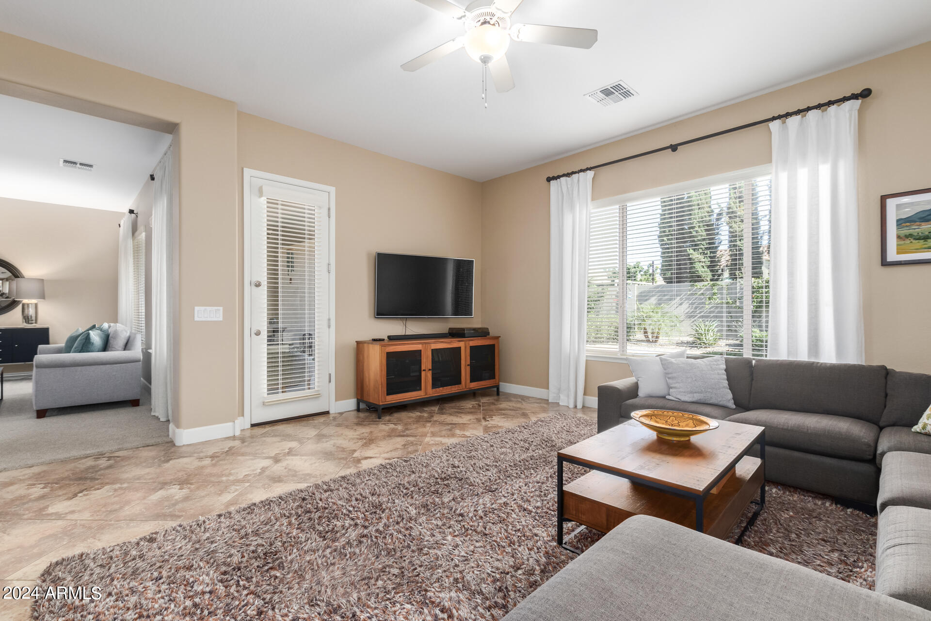 3957 E BEECHNUT Place