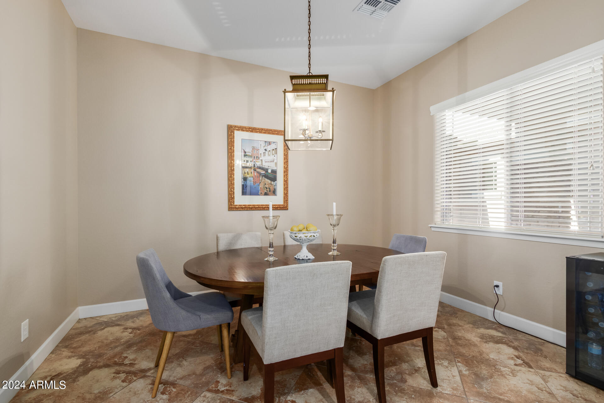 3957 E BEECHNUT Place