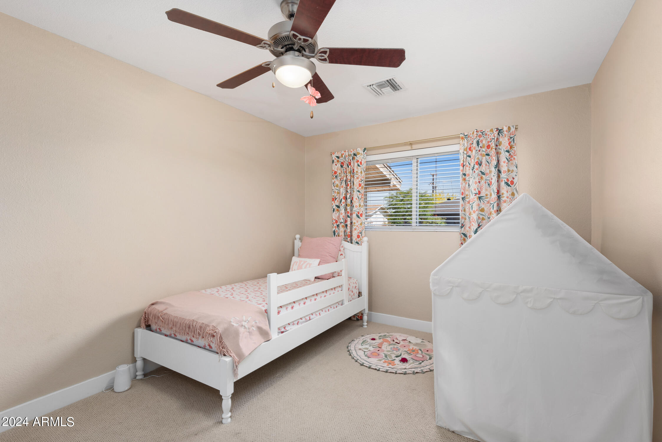 8108 E INDIANOLA Avenue