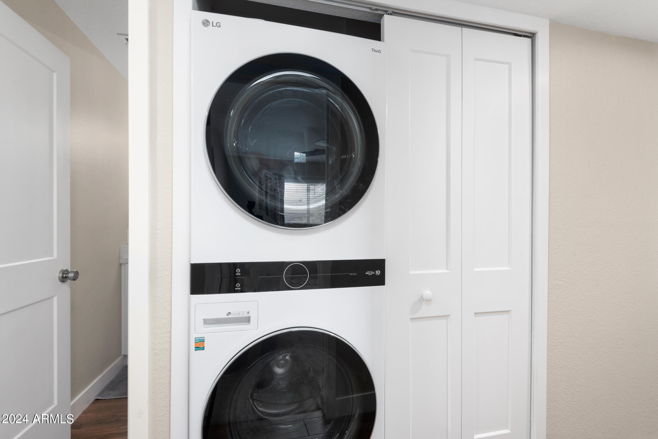 8108 E INDIANOLA Avenue