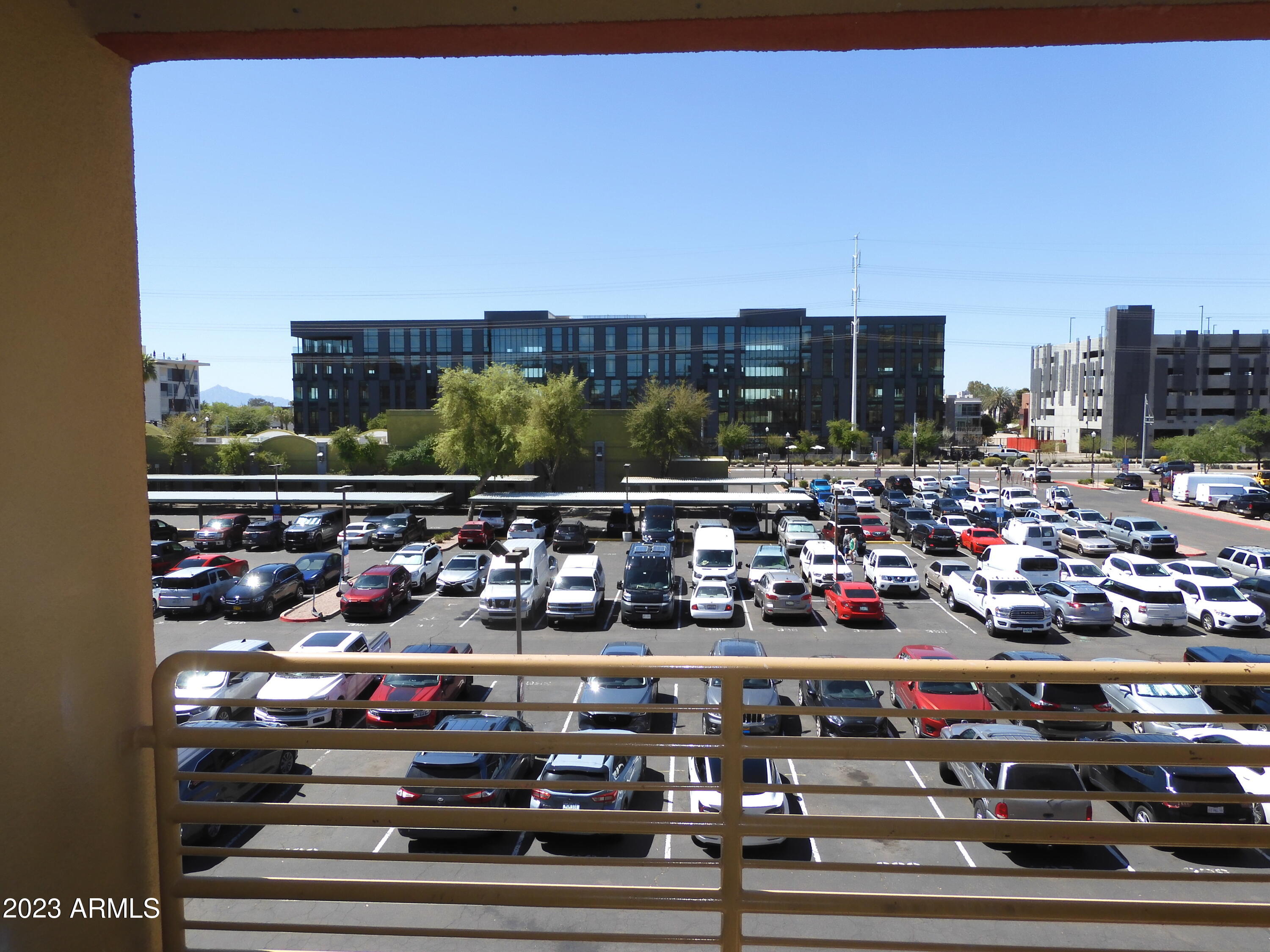 154 W 5TH Street, 236