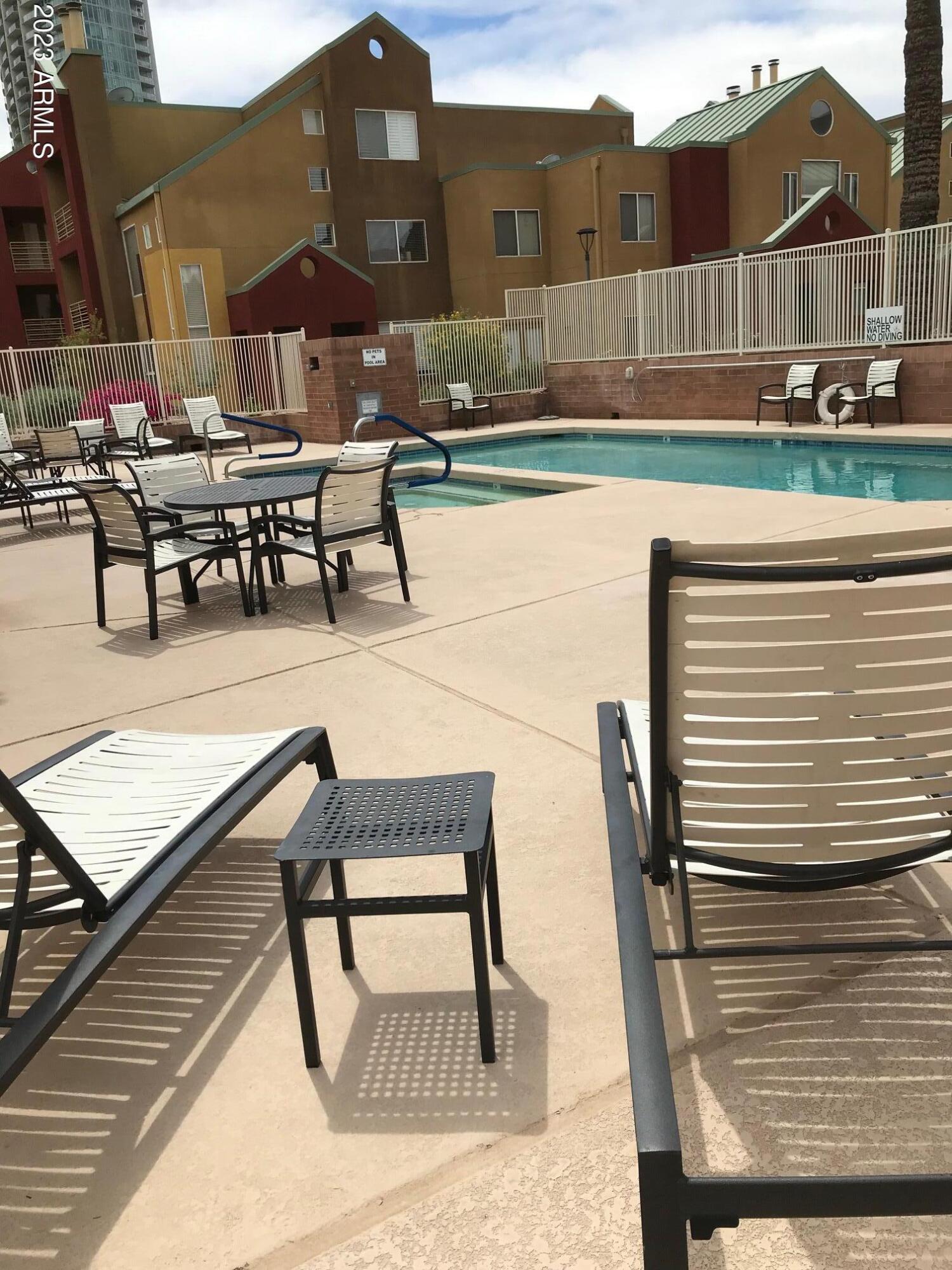 154 W 5TH Street, 236