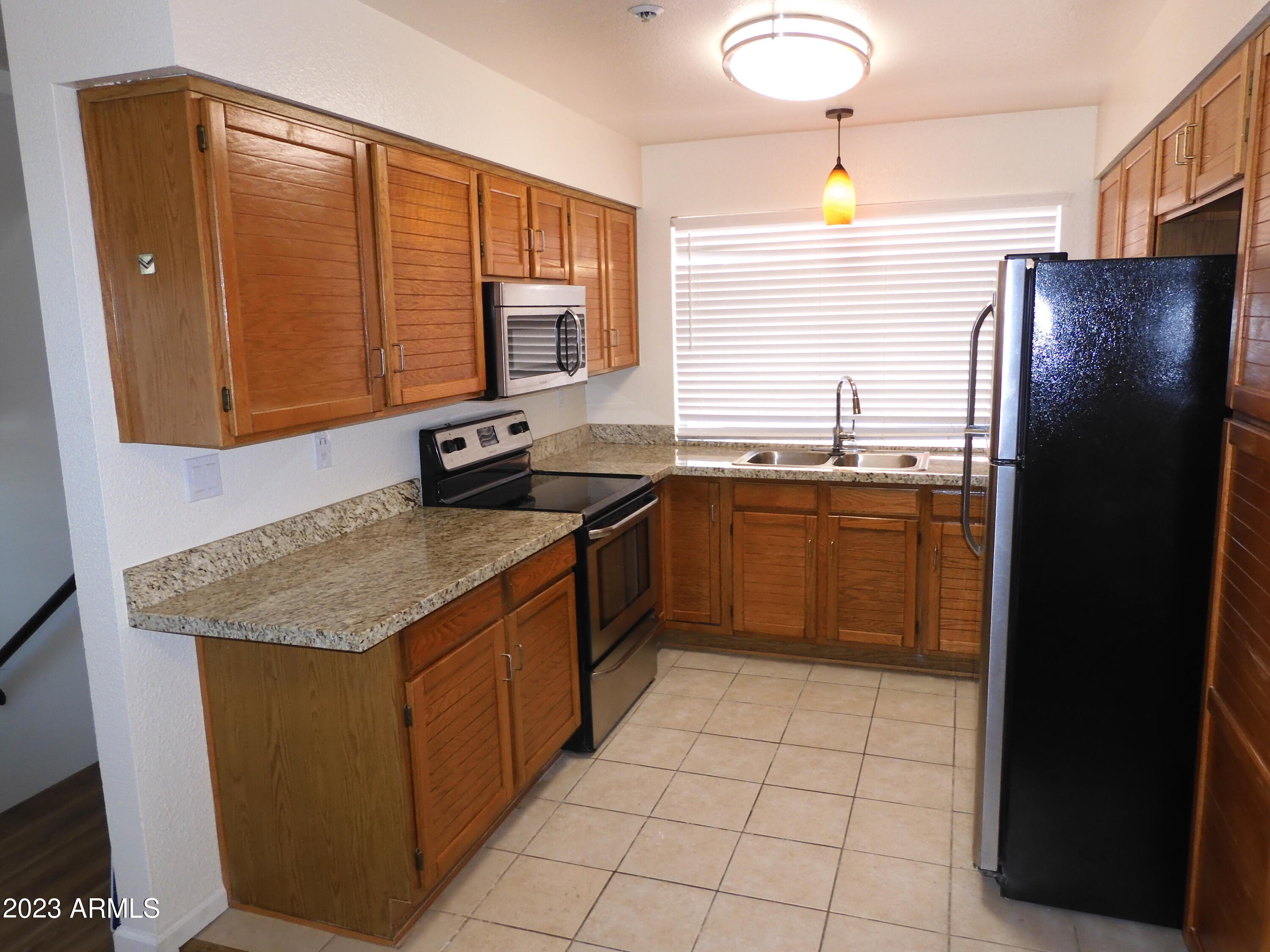 154 W 5TH Street, 236