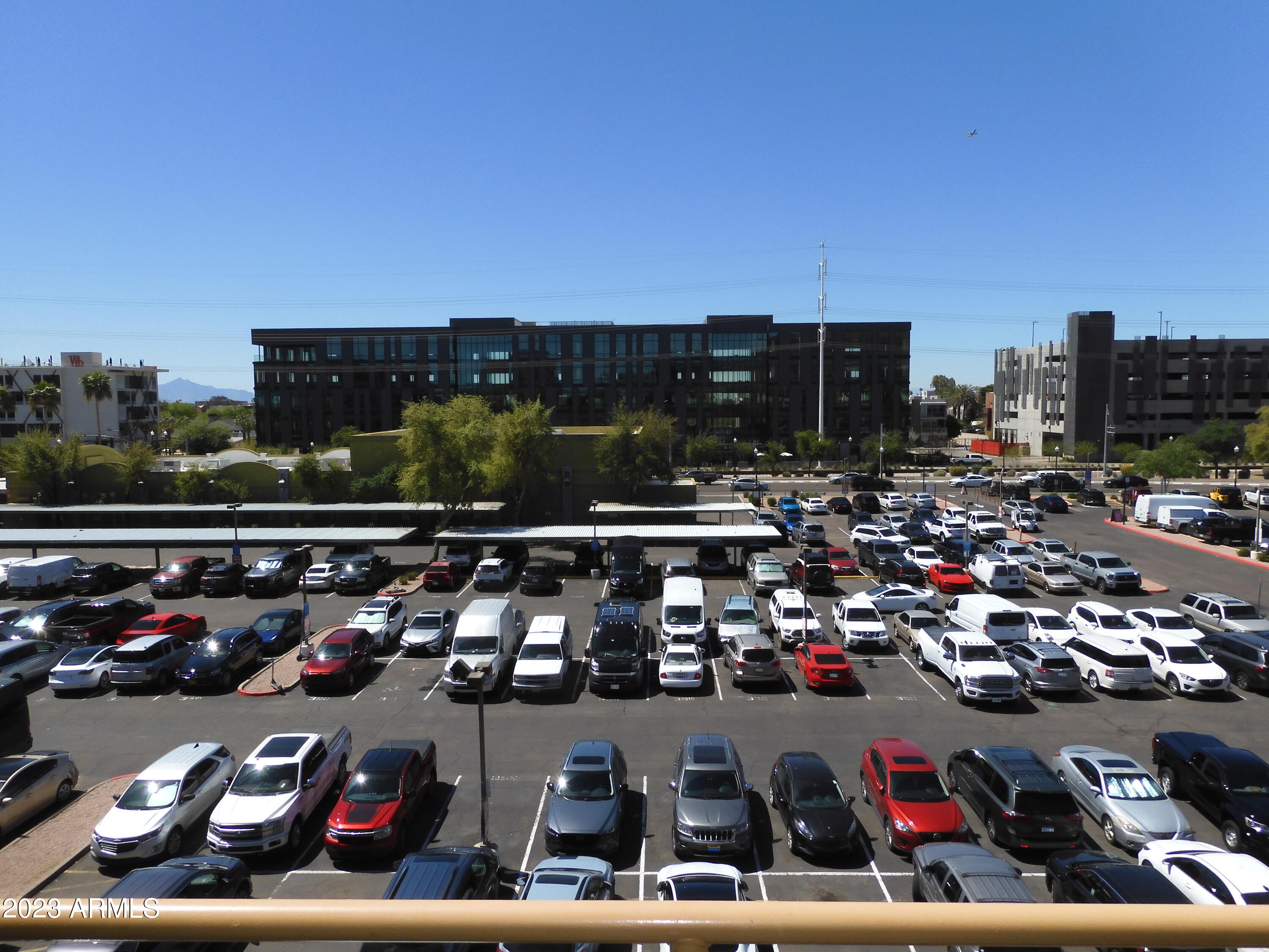 154 W 5TH Street, 236