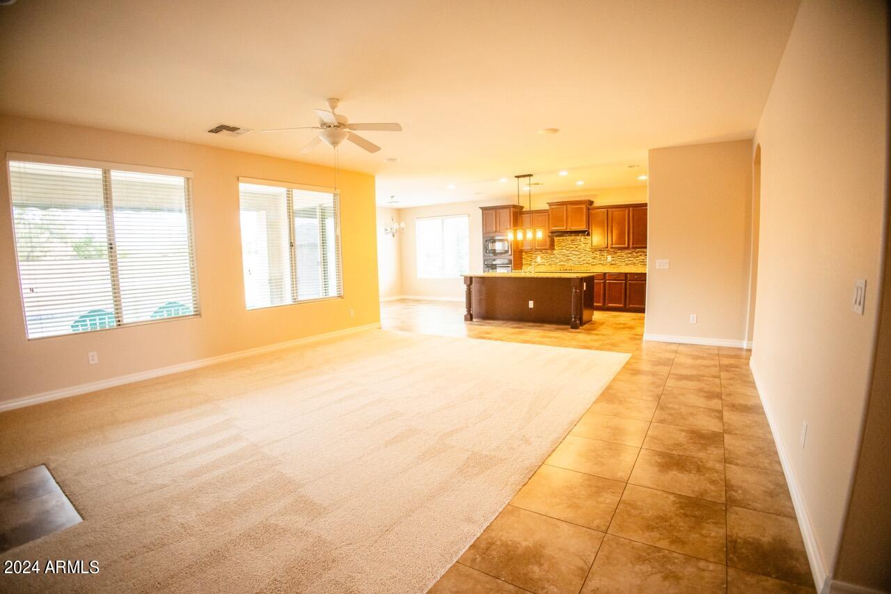 205 W Blue Ridge Way