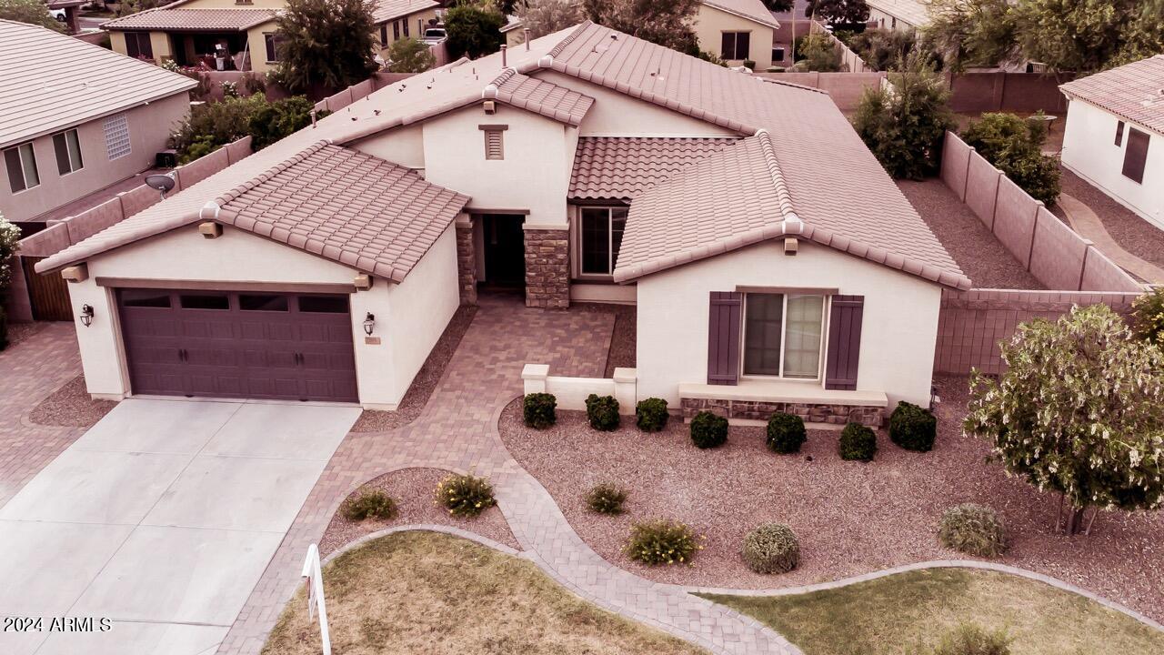 205 W Blue Ridge Way