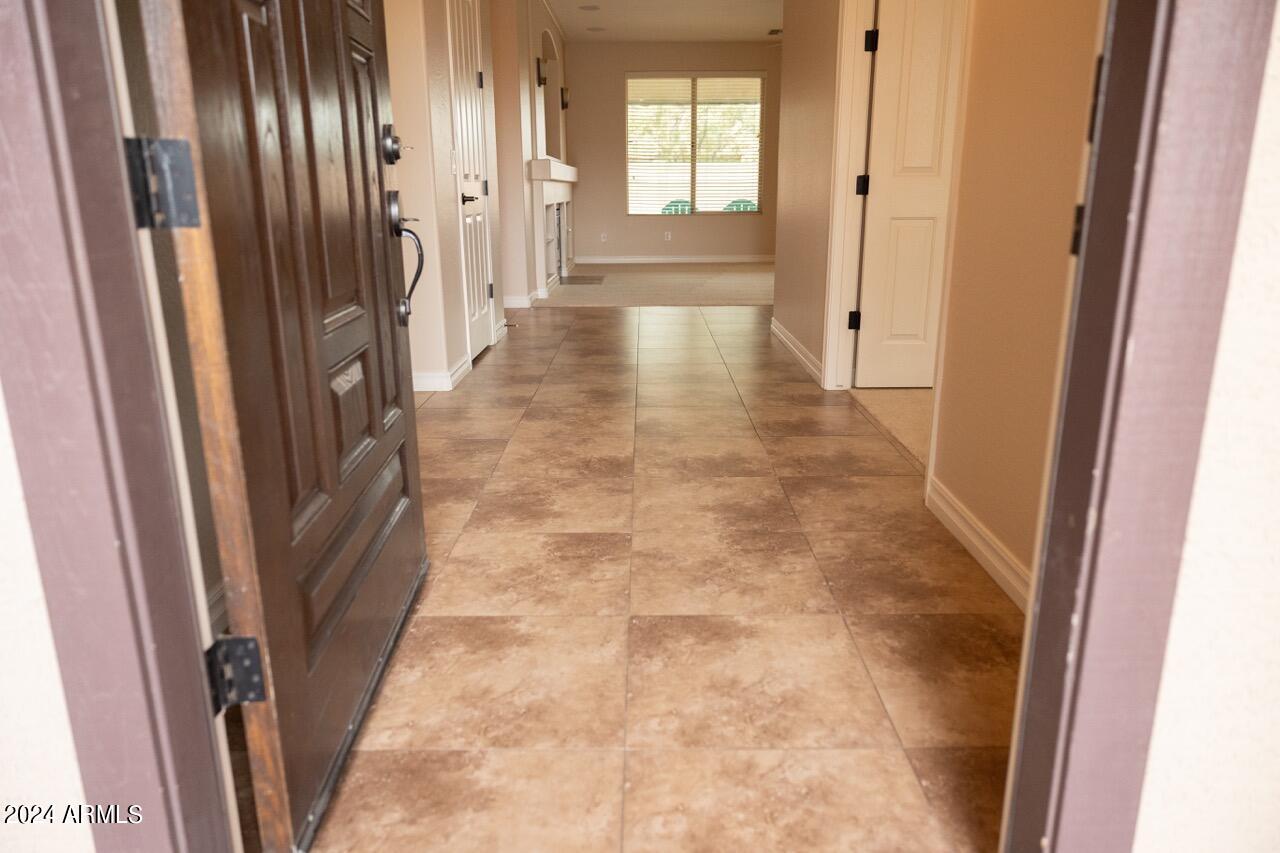 205 W Blue Ridge Way