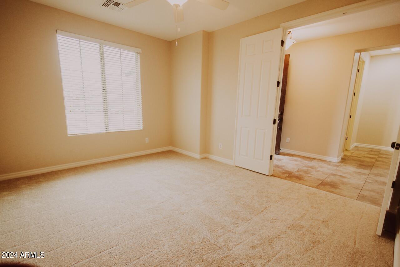 205 W Blue Ridge Way