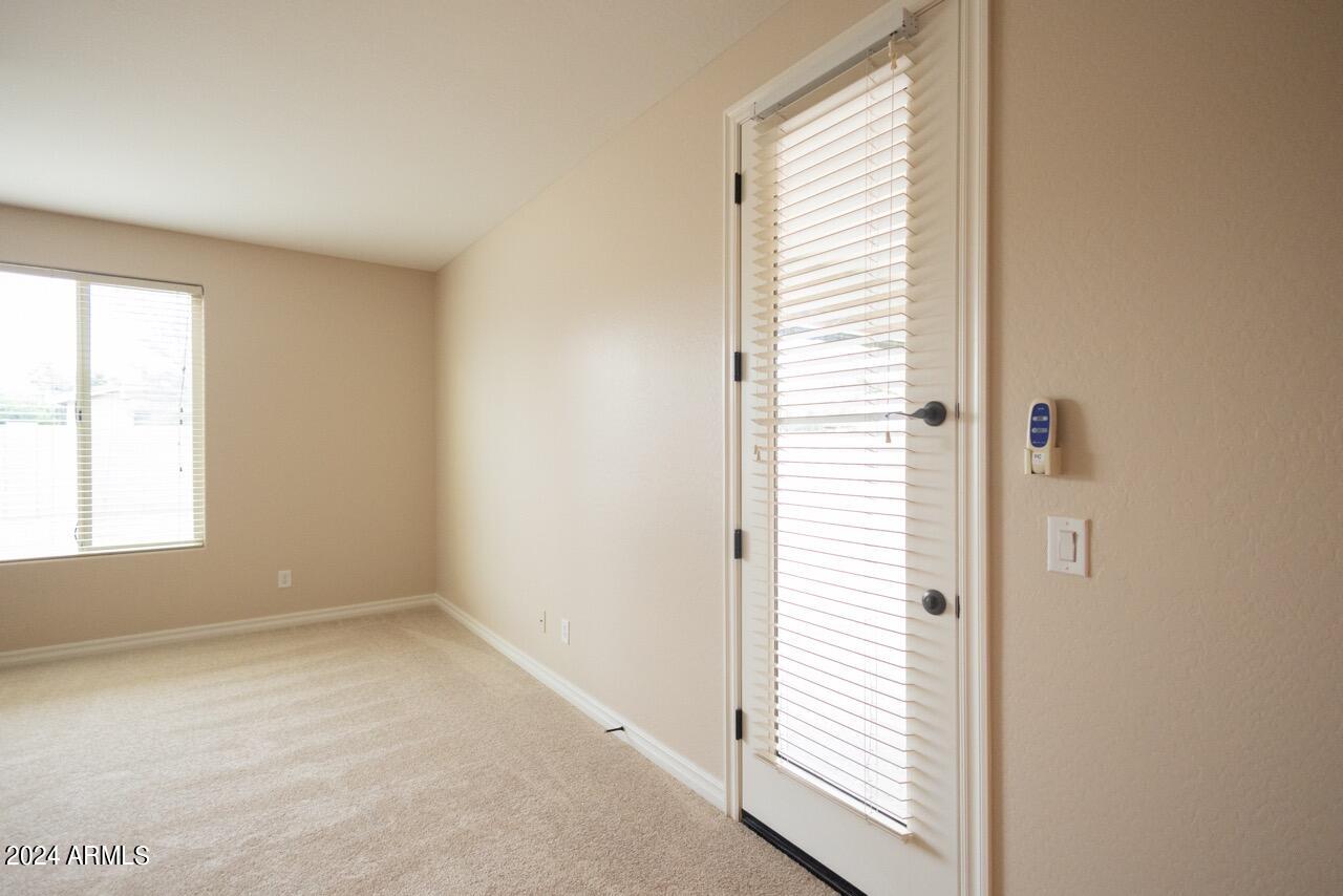 205 W Blue Ridge Way