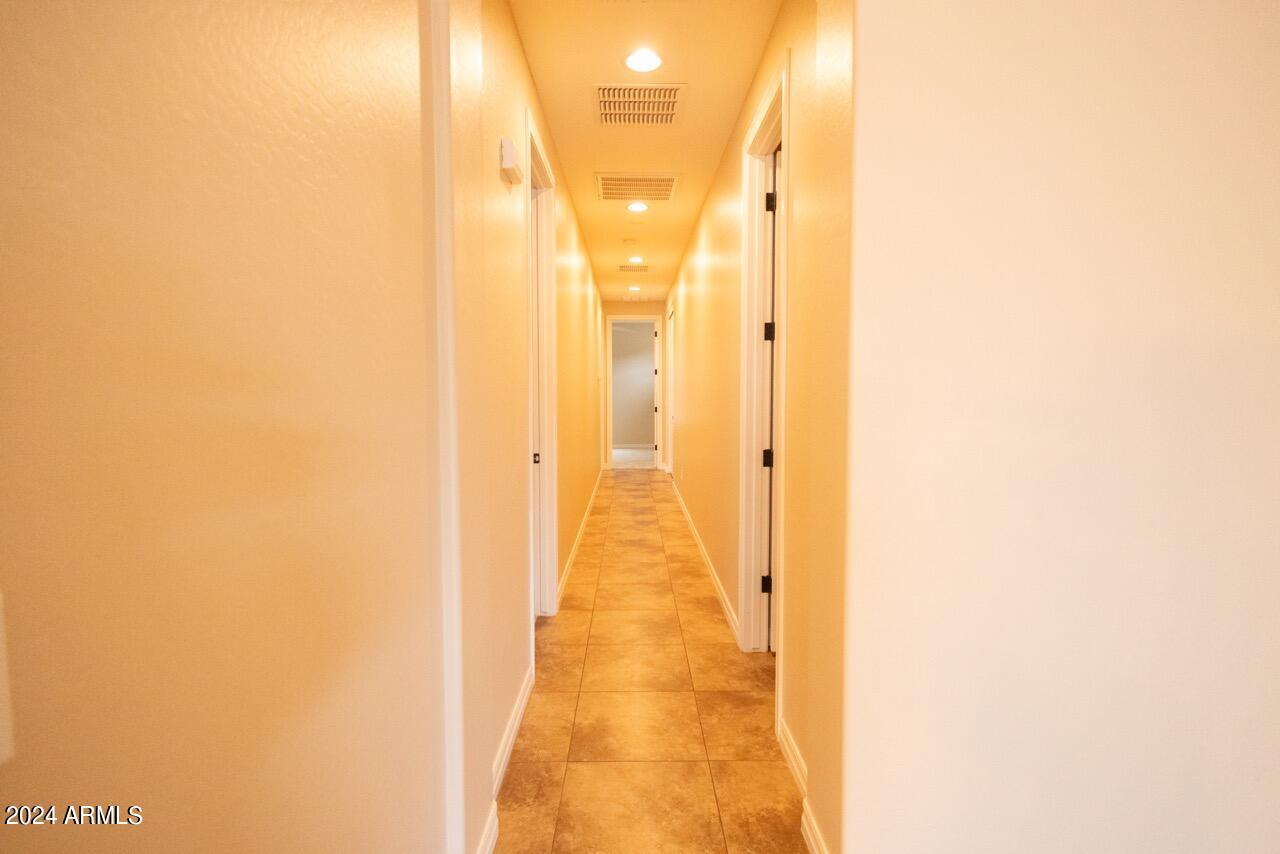 205 W Blue Ridge Way