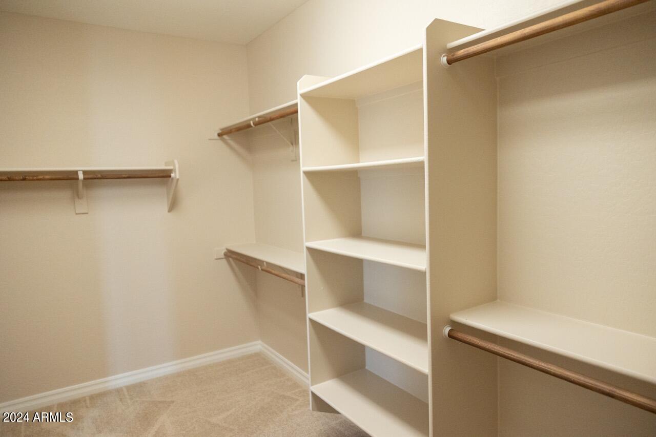 205 W Blue Ridge Way