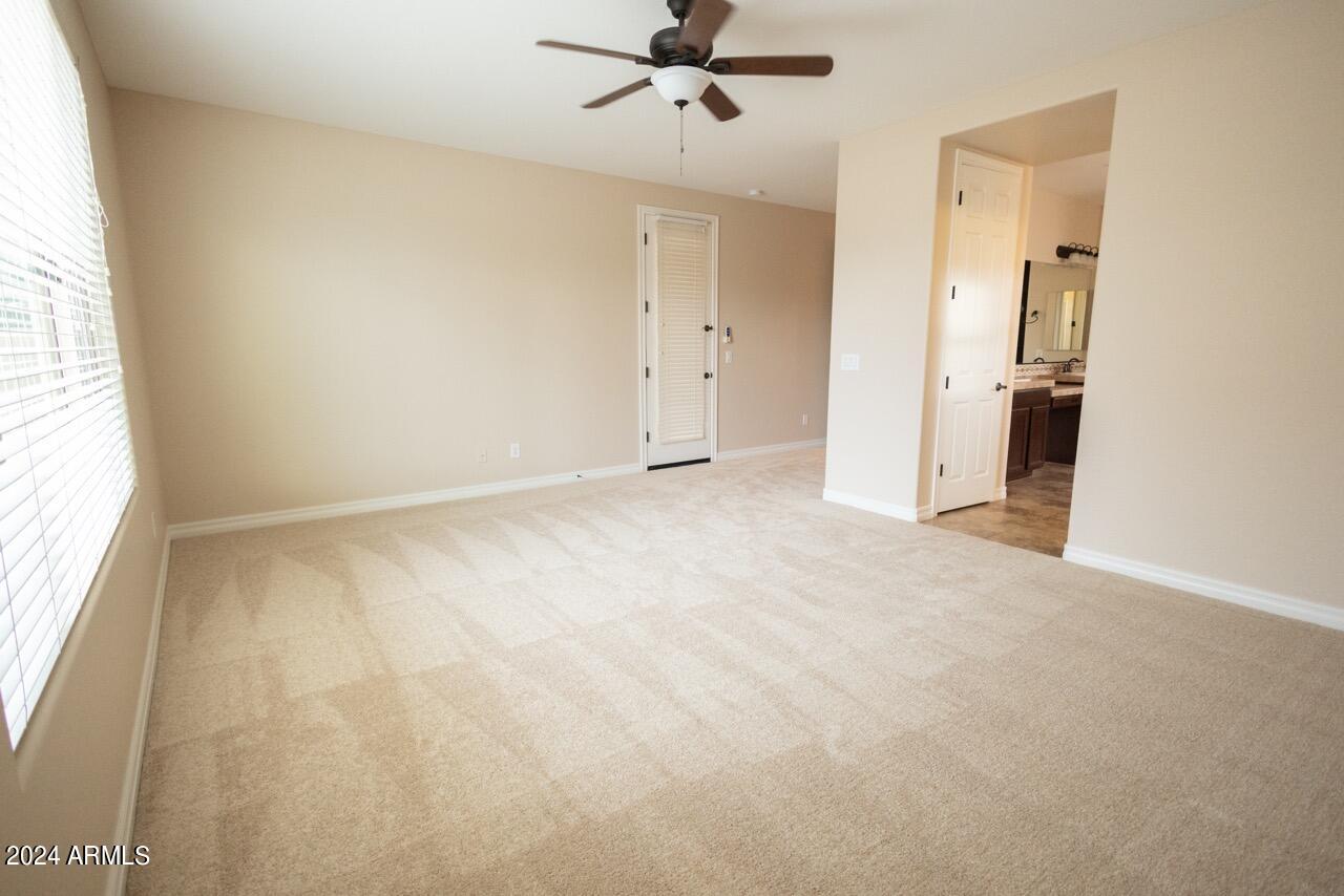 205 W Blue Ridge Way