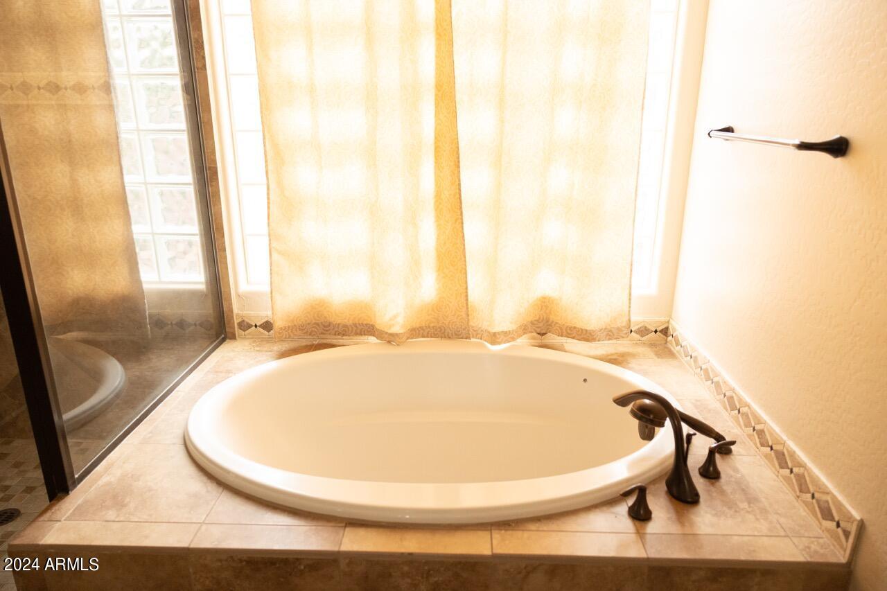 205 W Blue Ridge Way