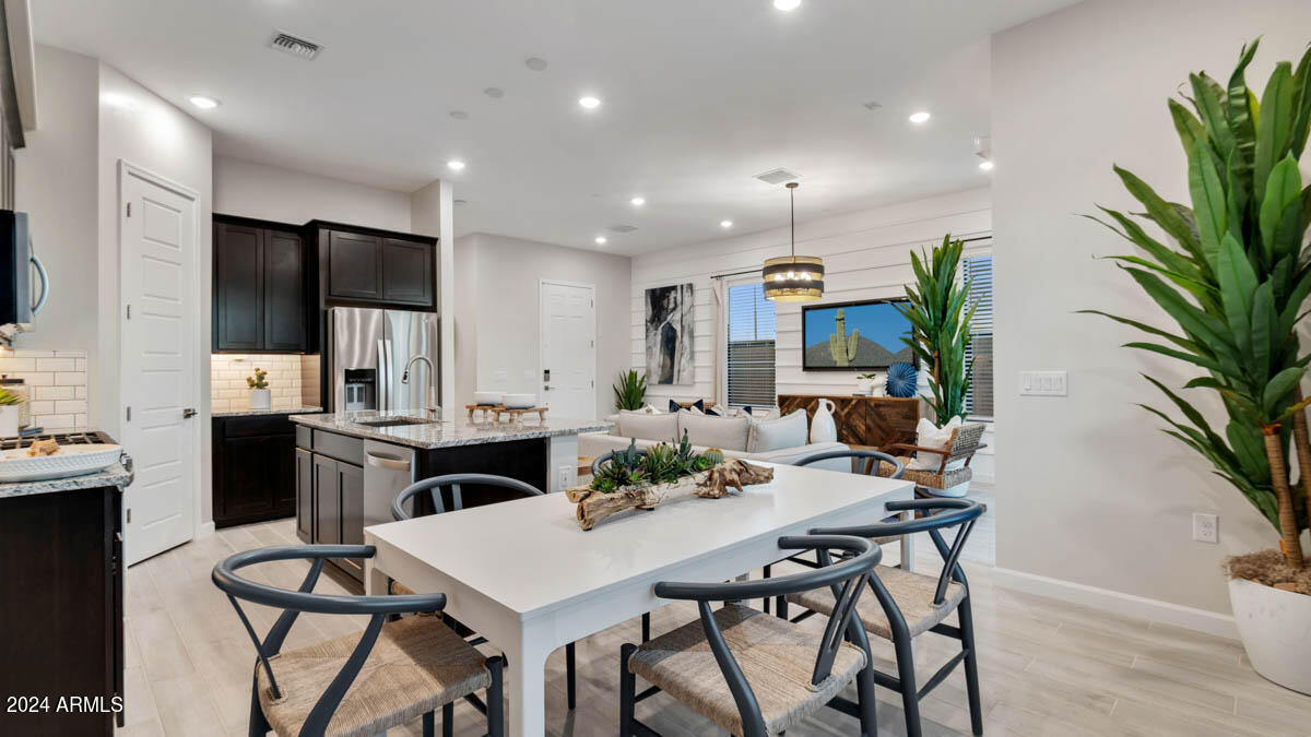 5729 E ROSE GARDEN Lane