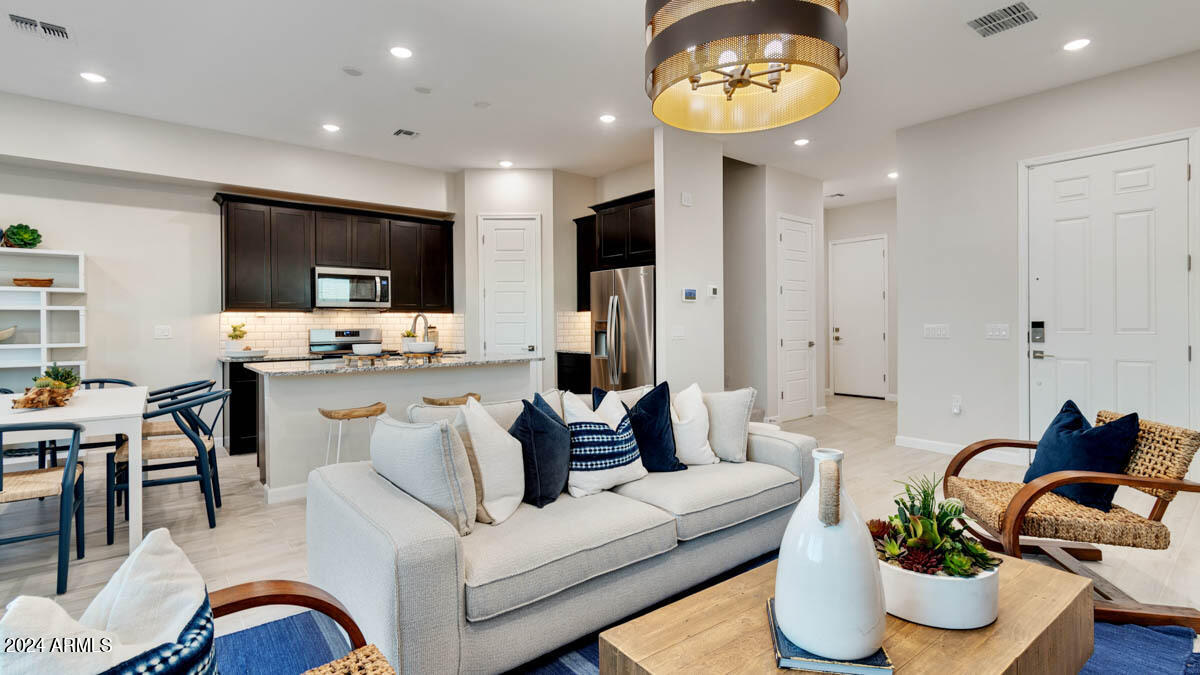 5729 E ROSE GARDEN Lane