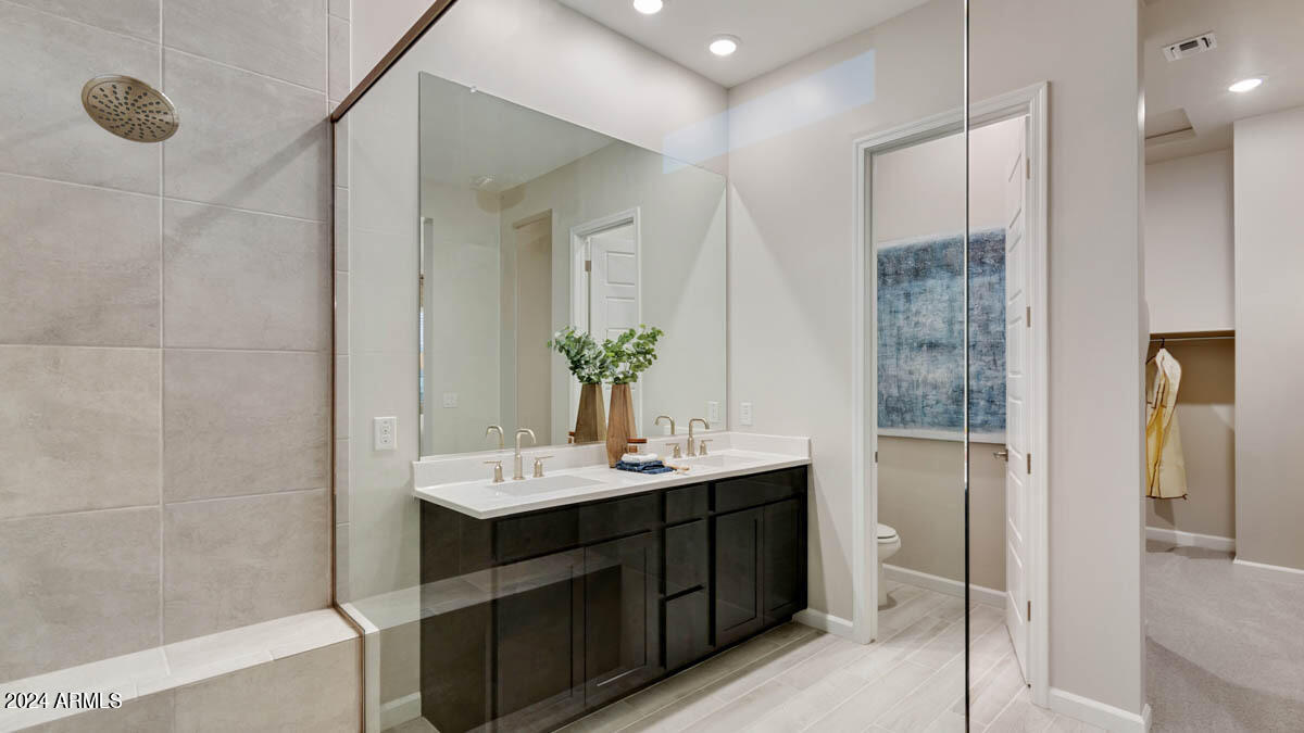 5729 E ROSE GARDEN Lane