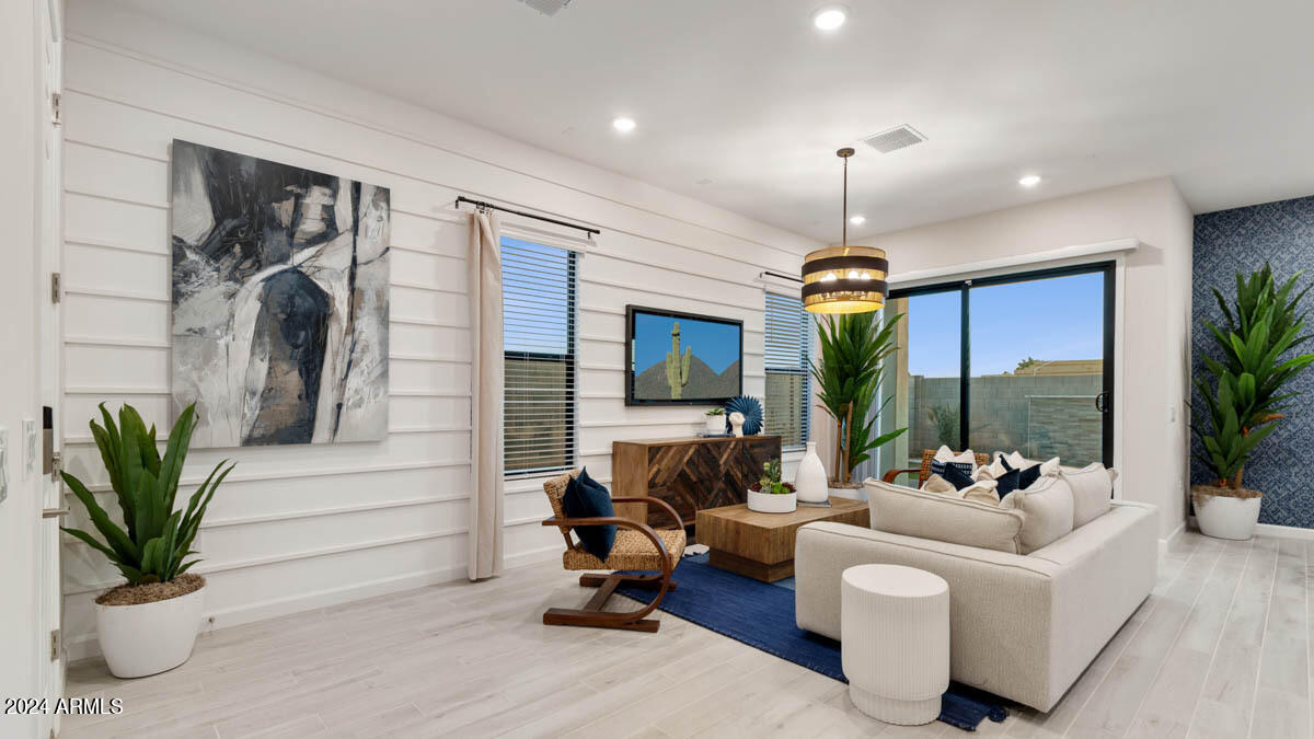 5729 E ROSE GARDEN Lane