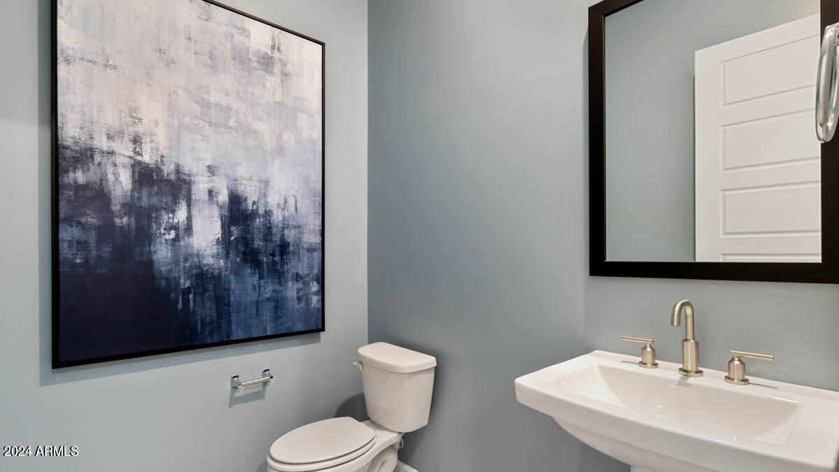 5729 E ROSE GARDEN Lane