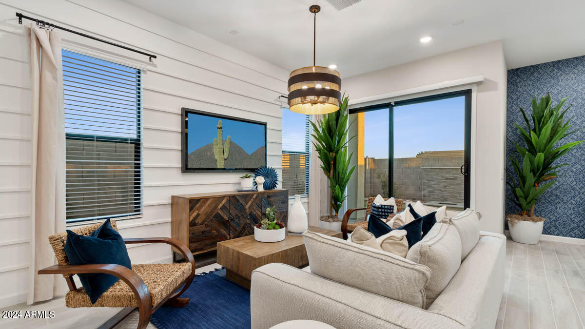 5729 E ROSE GARDEN Lane