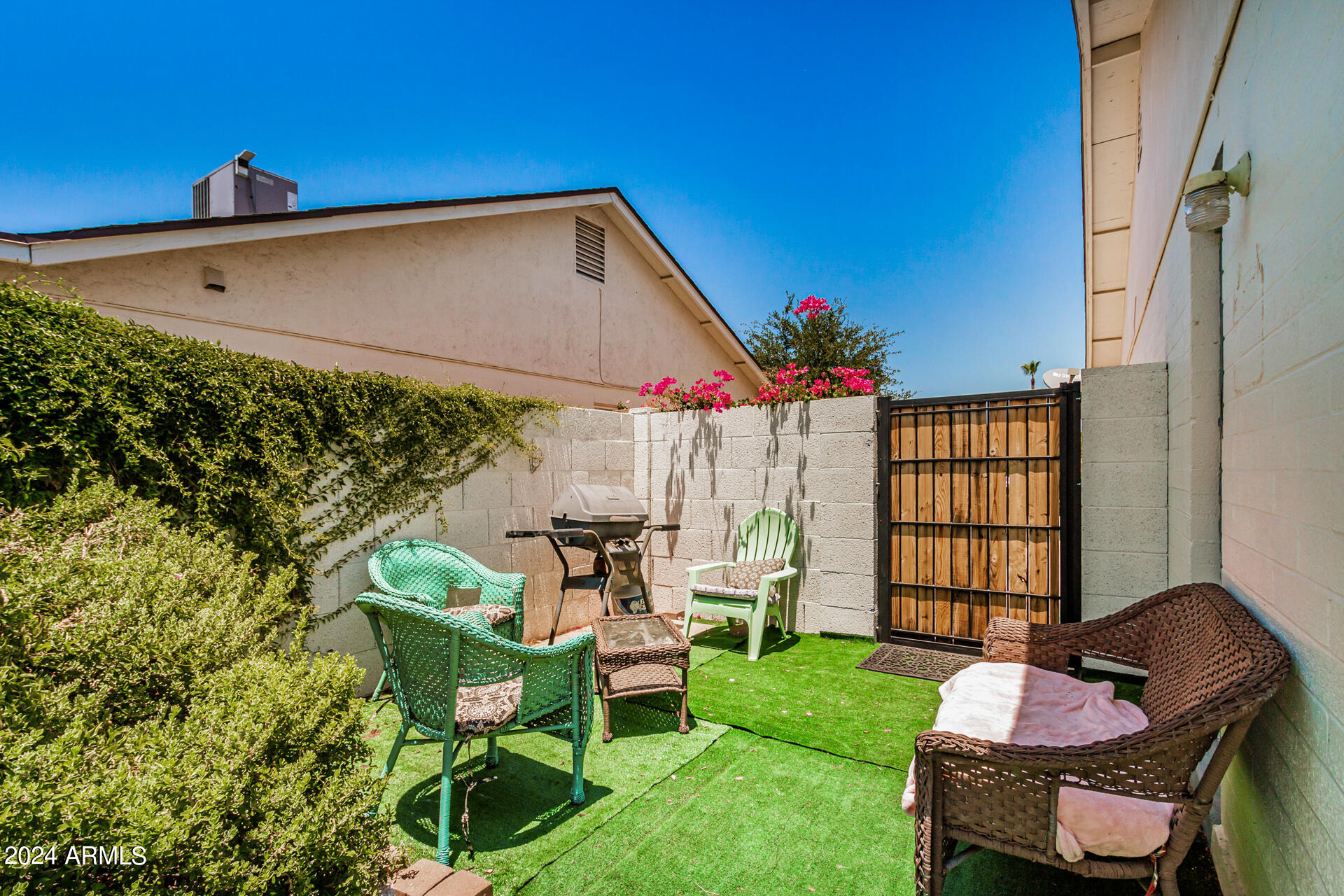 4241 E SHEENA Drive