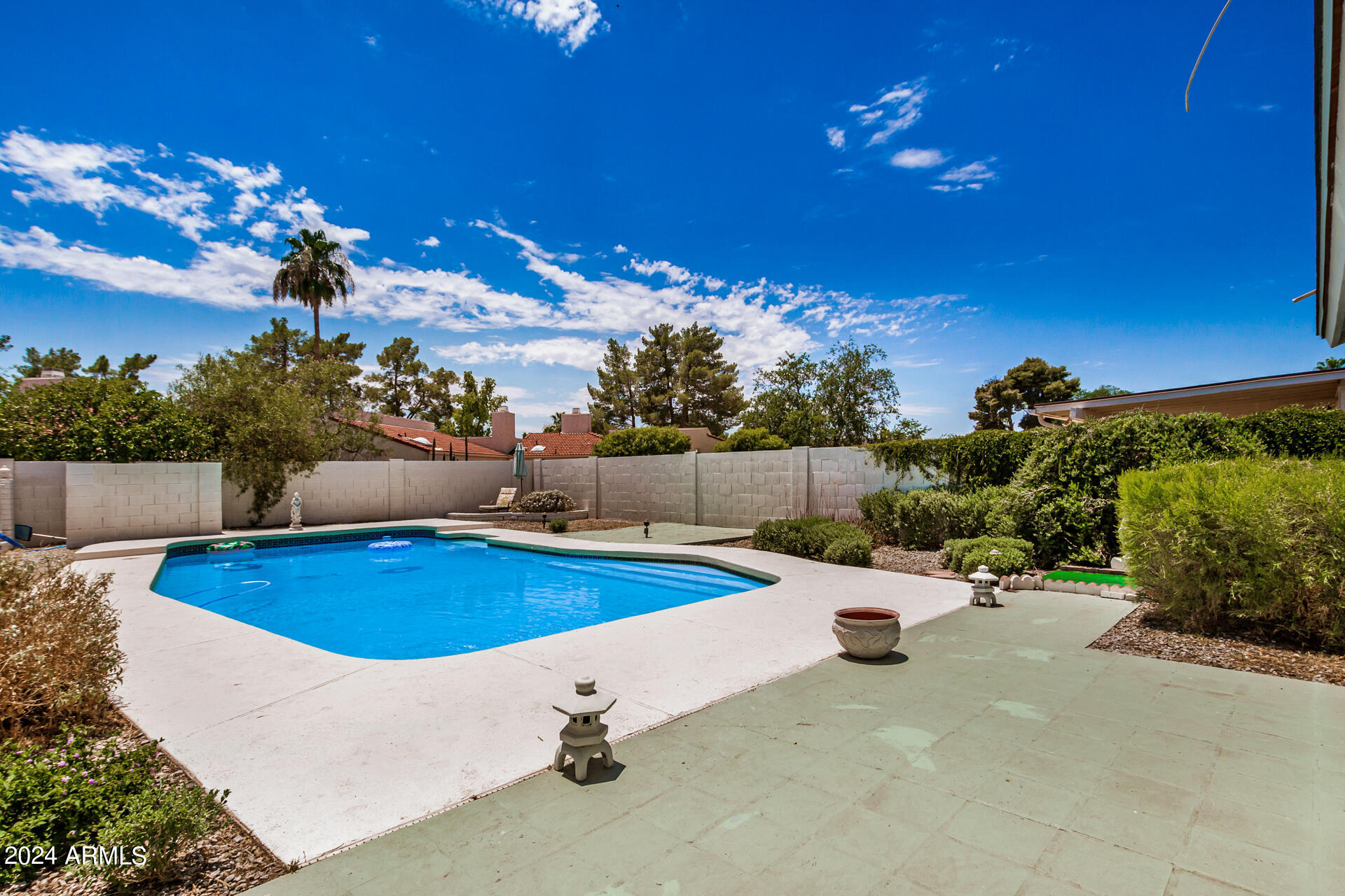 4241 E SHEENA Drive