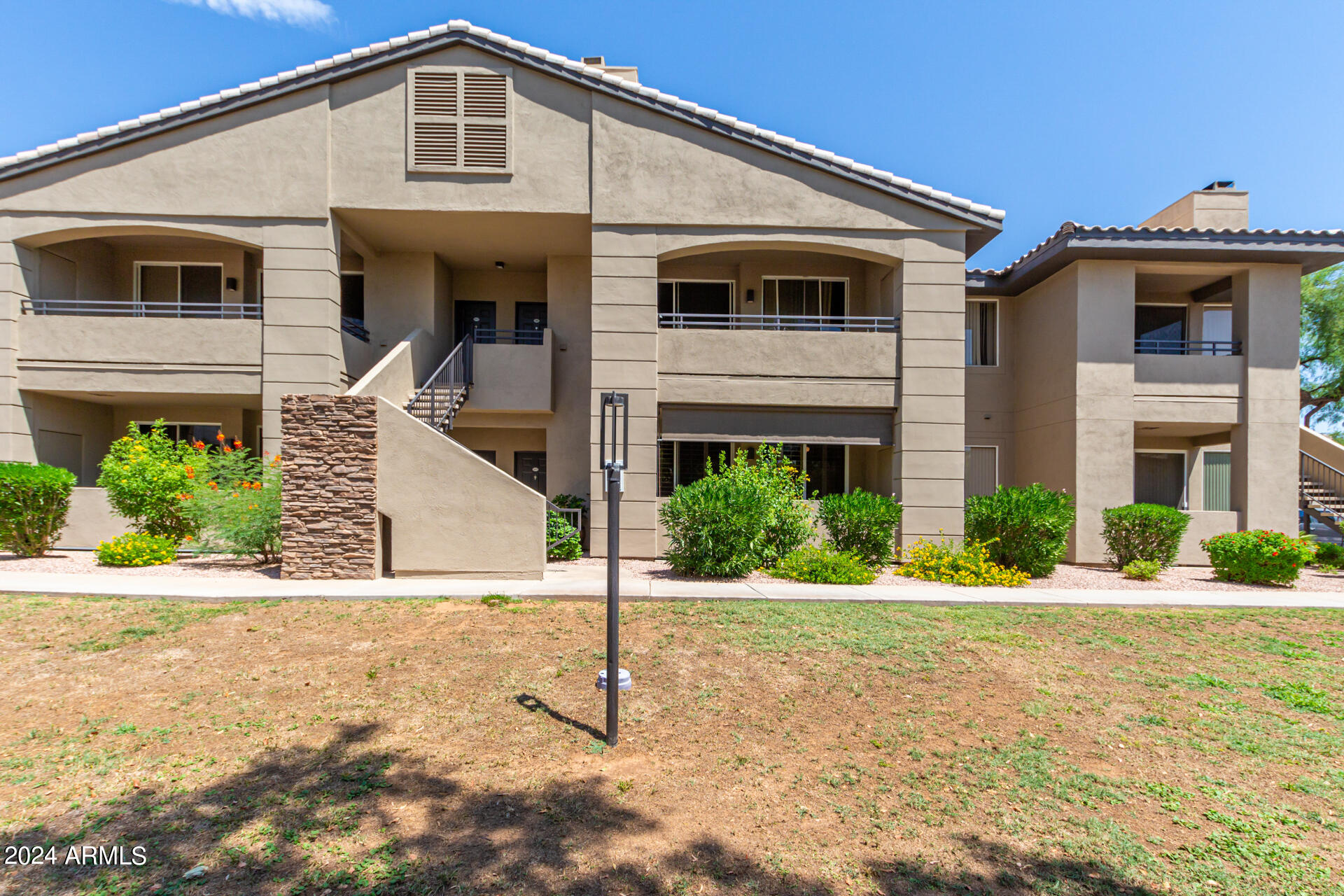 7009 E ACOMA Drive, 1035