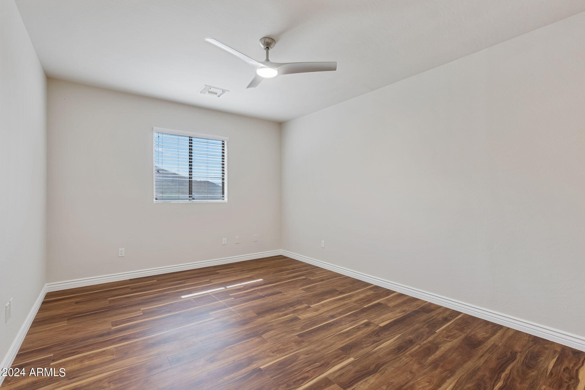 3106 W BLUE EAGLE Lane