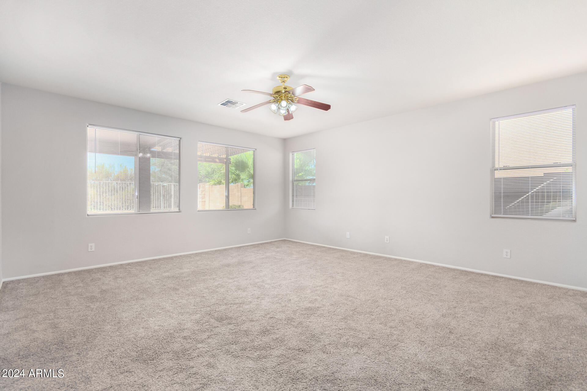 22468 N VANDERVEEN Way