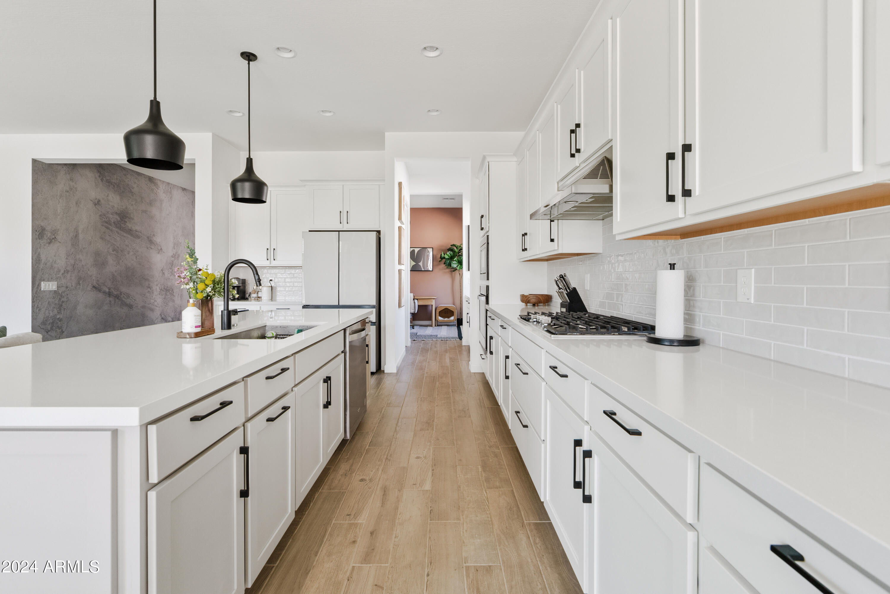 11232 E UTOPIA Avenue