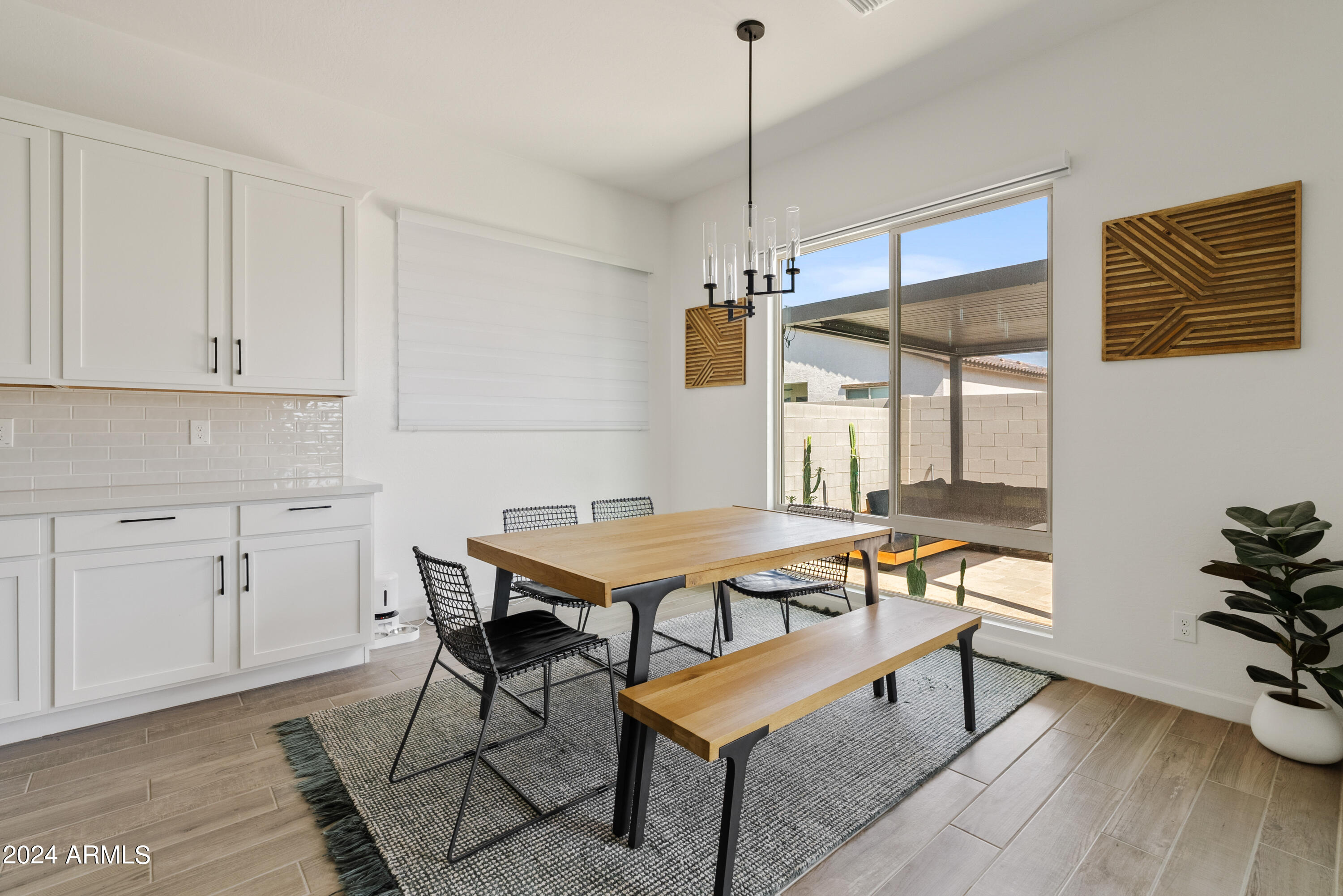 11232 E UTOPIA Avenue