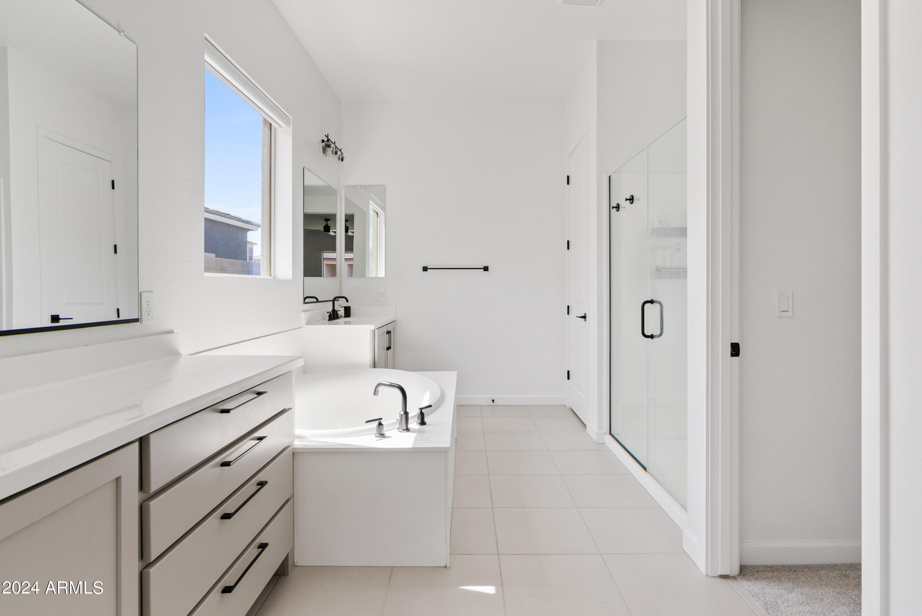 11232 E UTOPIA Avenue