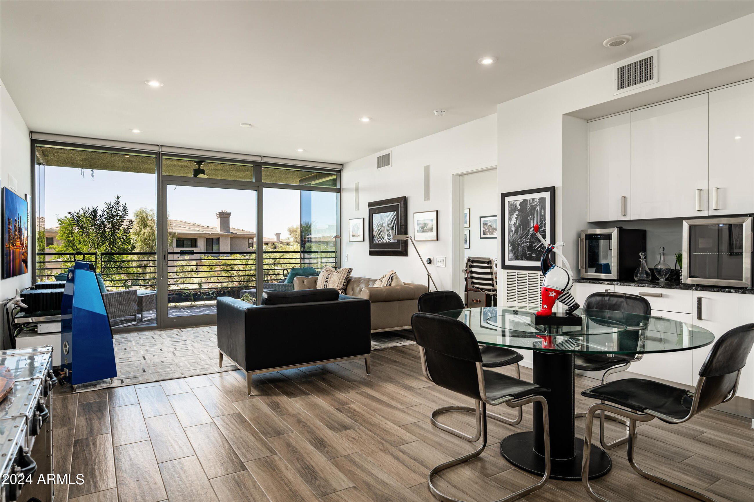 7120 E KIERLAND Boulevard # 310