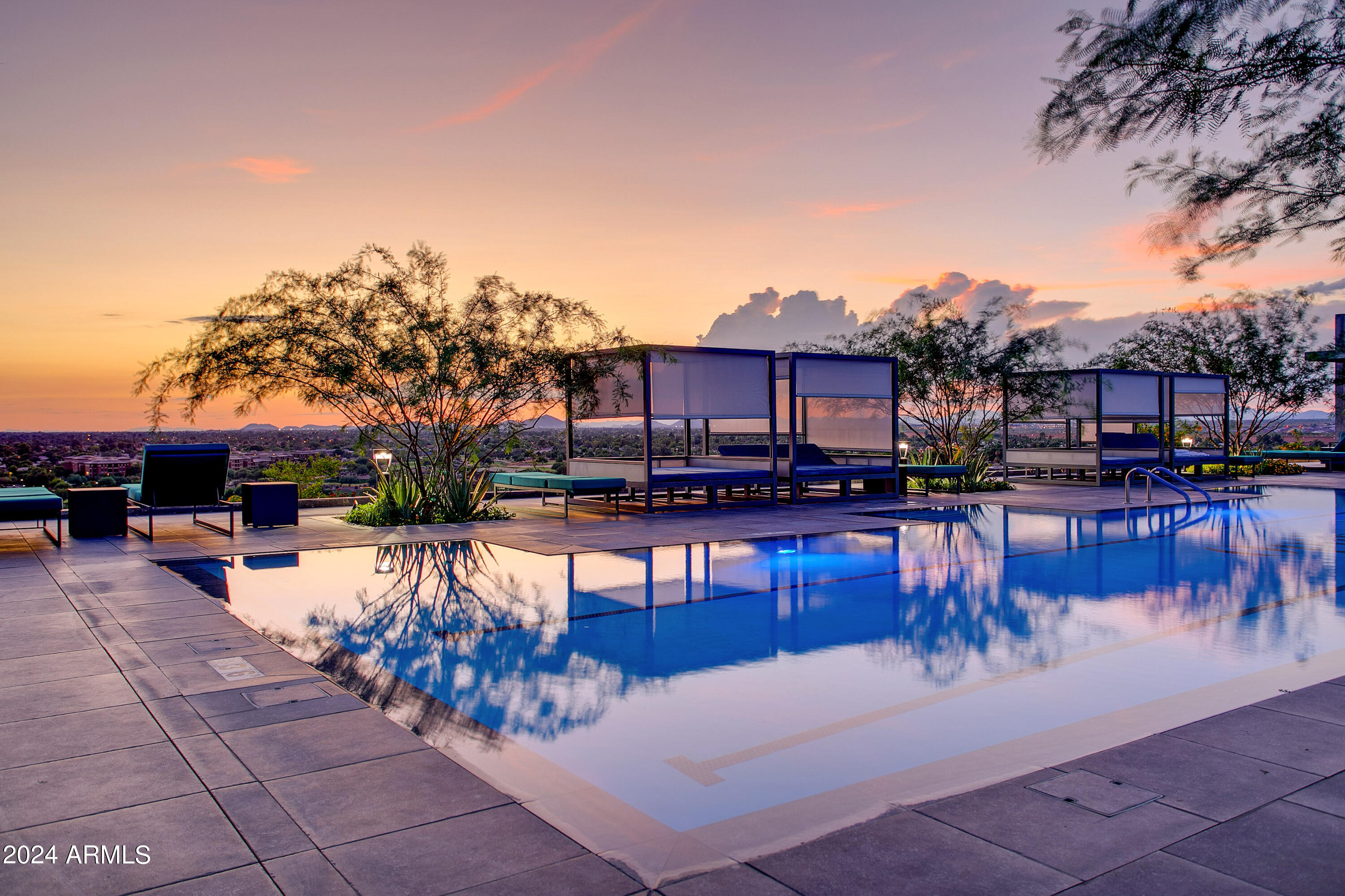 7120 E KIERLAND Boulevard # 310