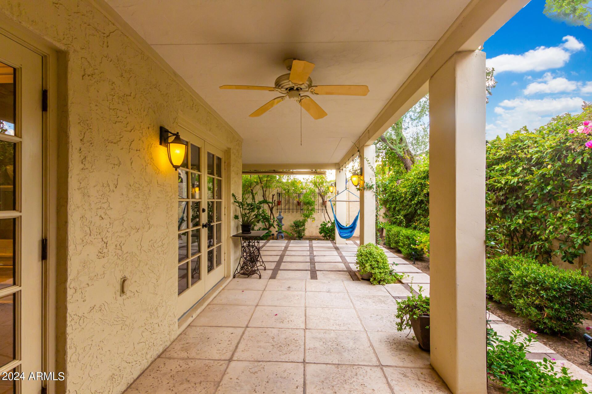 25 E ECHO Lane, Phoenix